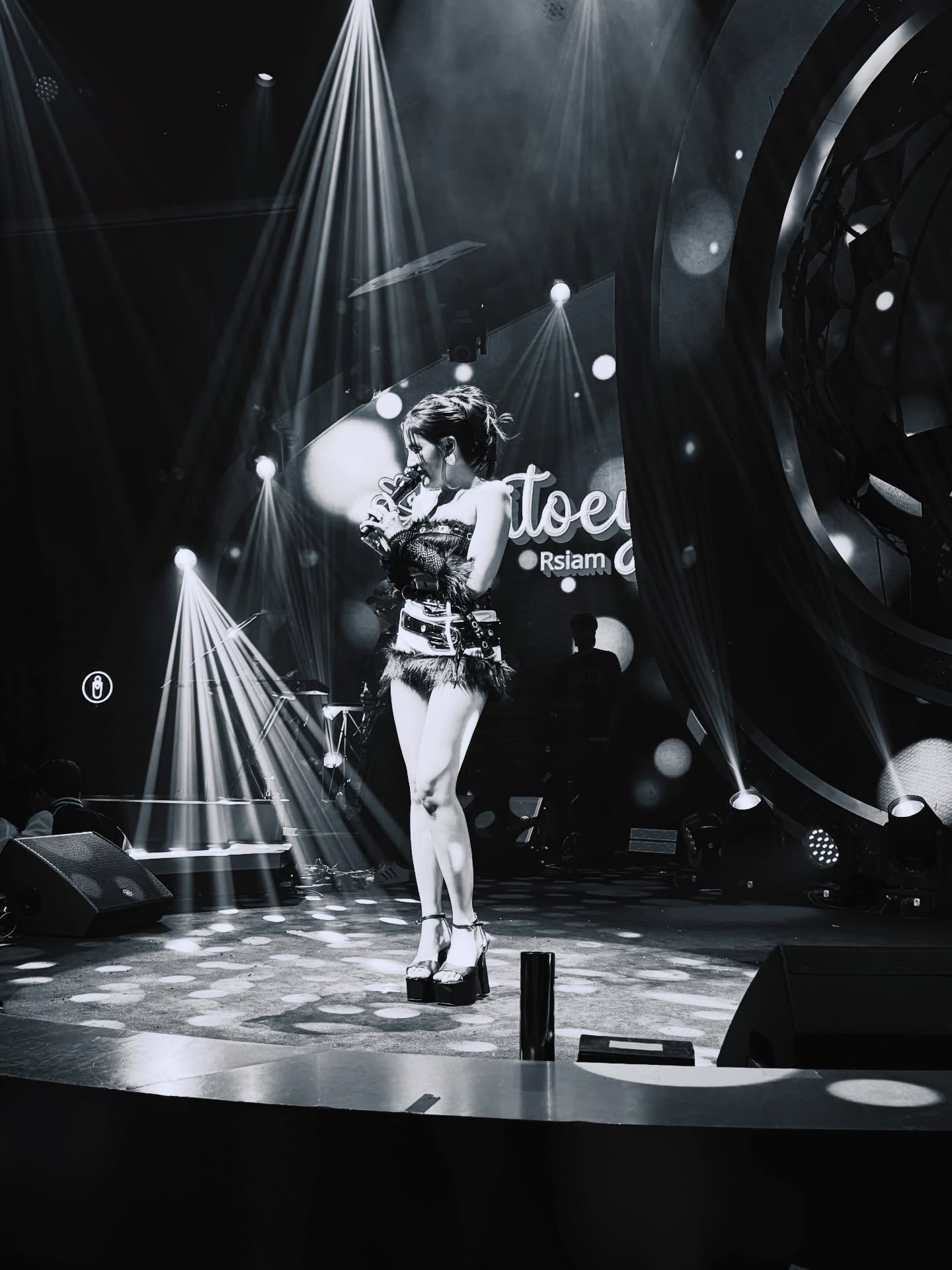 ใบเตย - สุธีวัน ทวีสิน