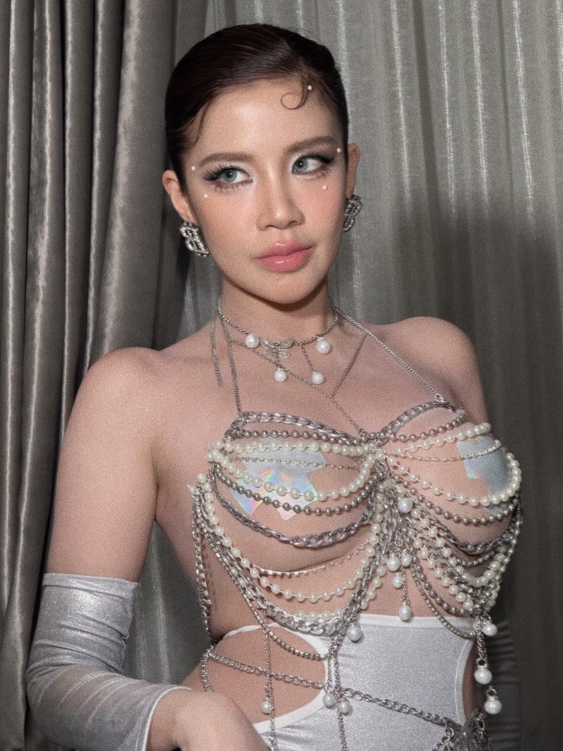 ใบเตย - สุธีวัน ทวีสิน