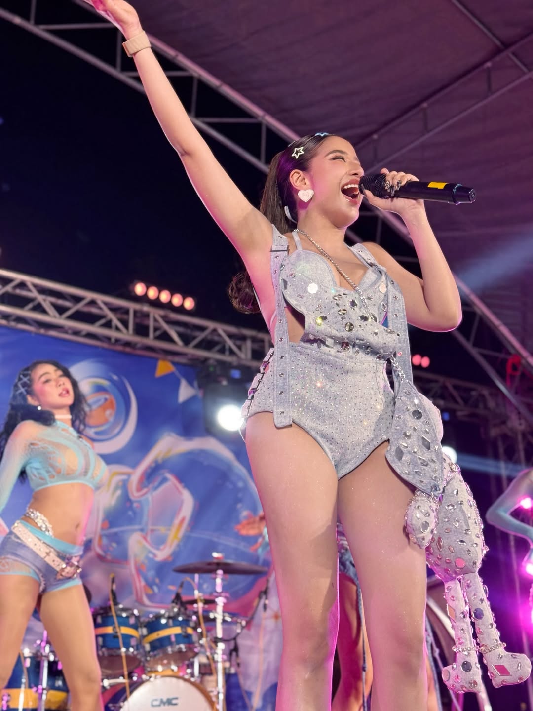 ใบเตย - สุธีวัน ทวีสิน