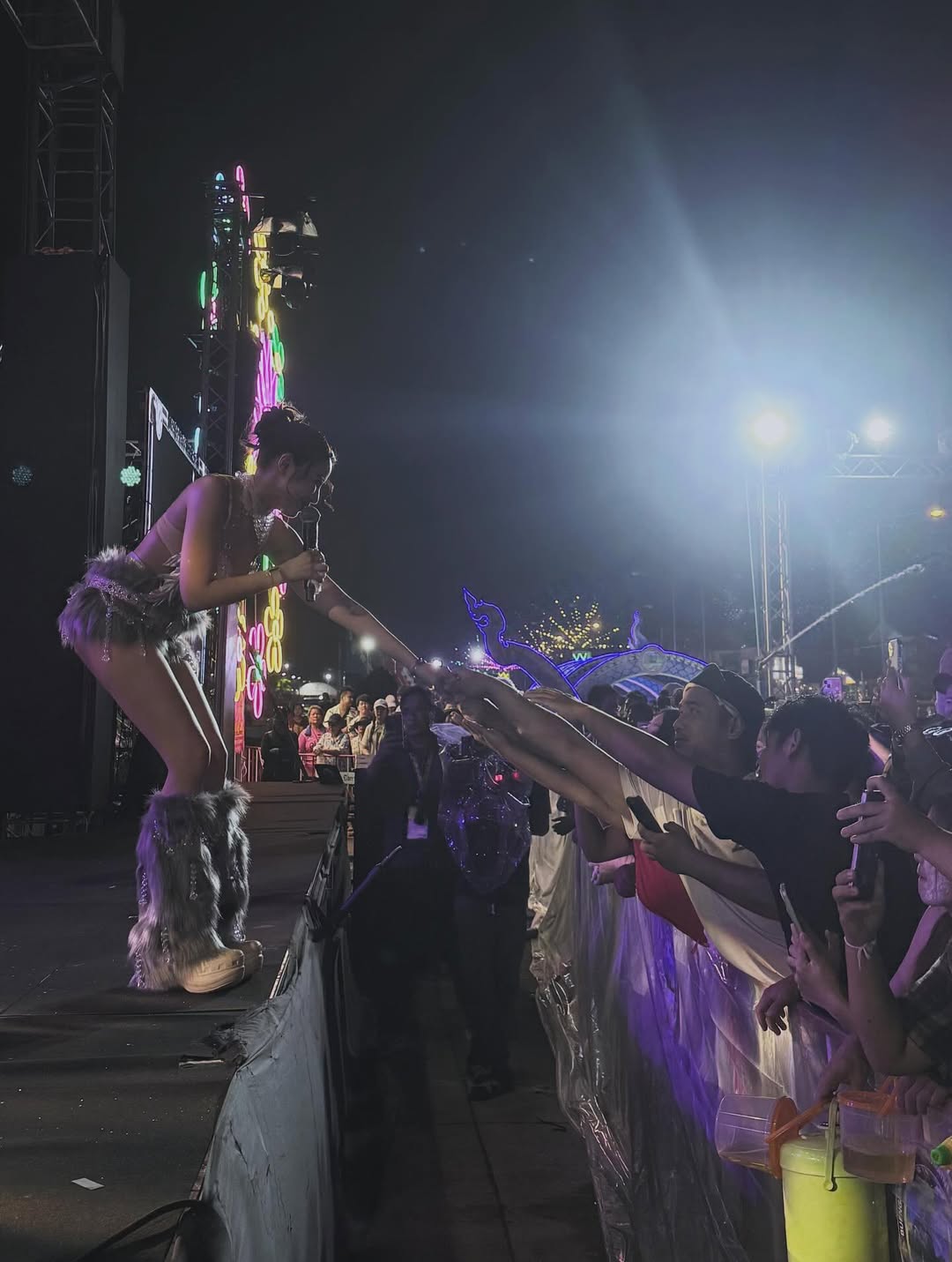 ใบเตย - สุธีวัน ทวีสิน