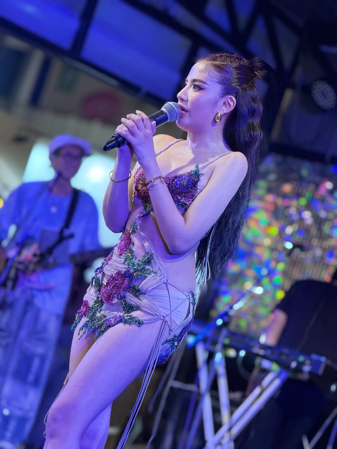 ใบเตย - สุธีวัน ทวีสิน