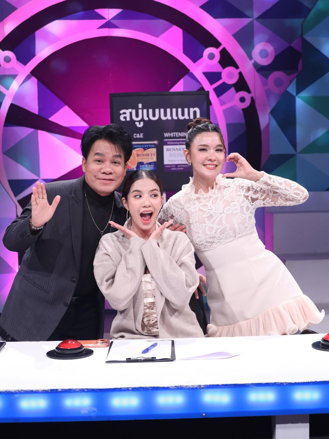 ใบเตย - สุธีวัน ทวีสิน