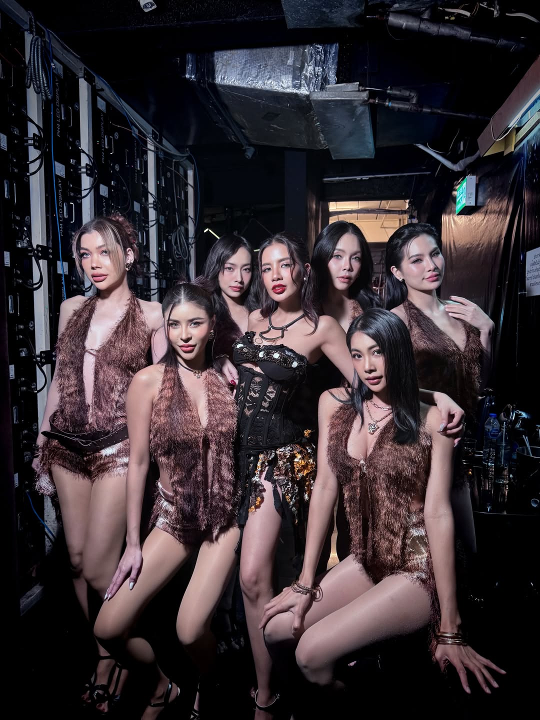ใบเตย - สุธีวัน ทวีสิน