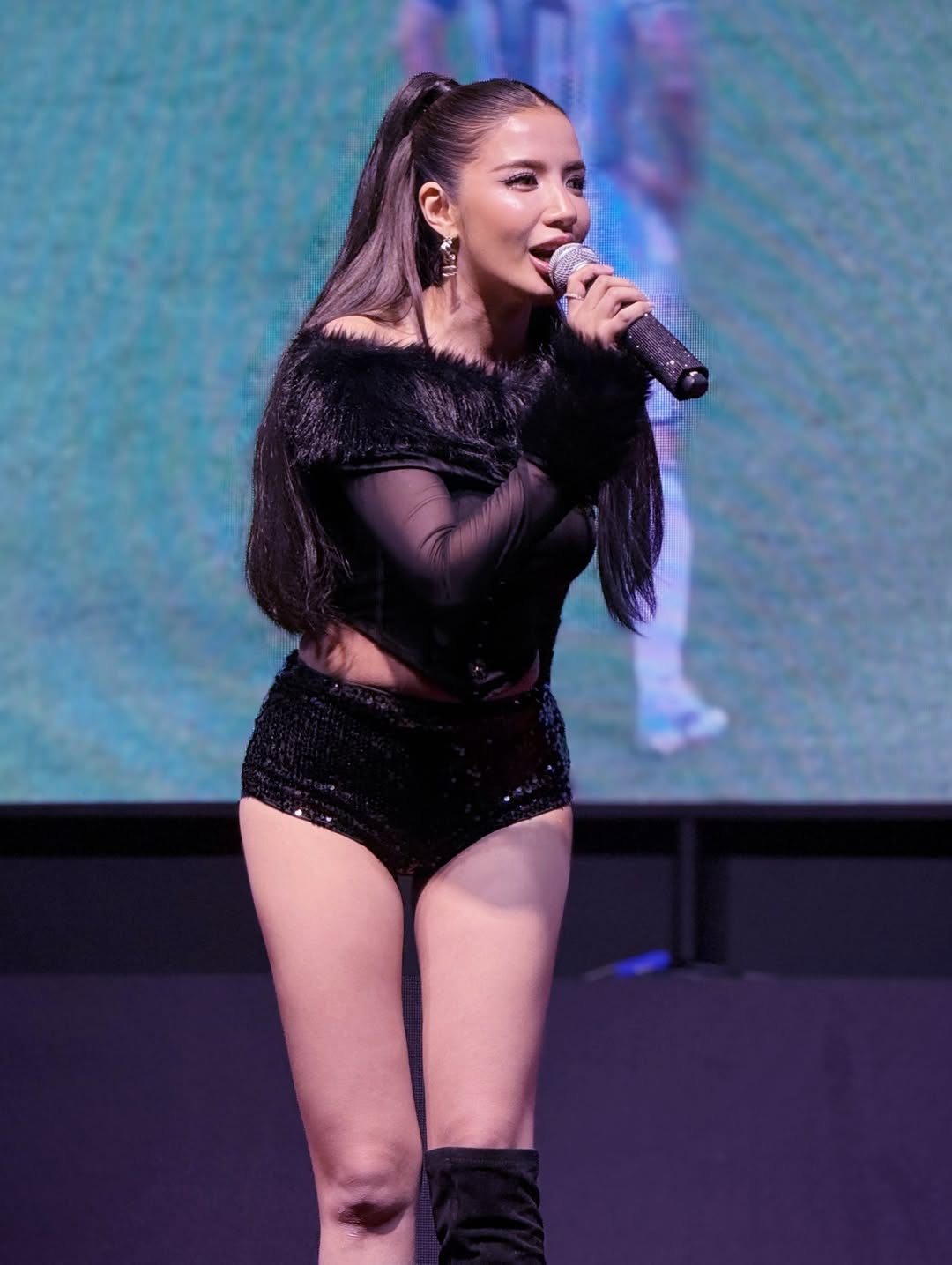 ใบเตย - สุธีวัน ทวีสิน