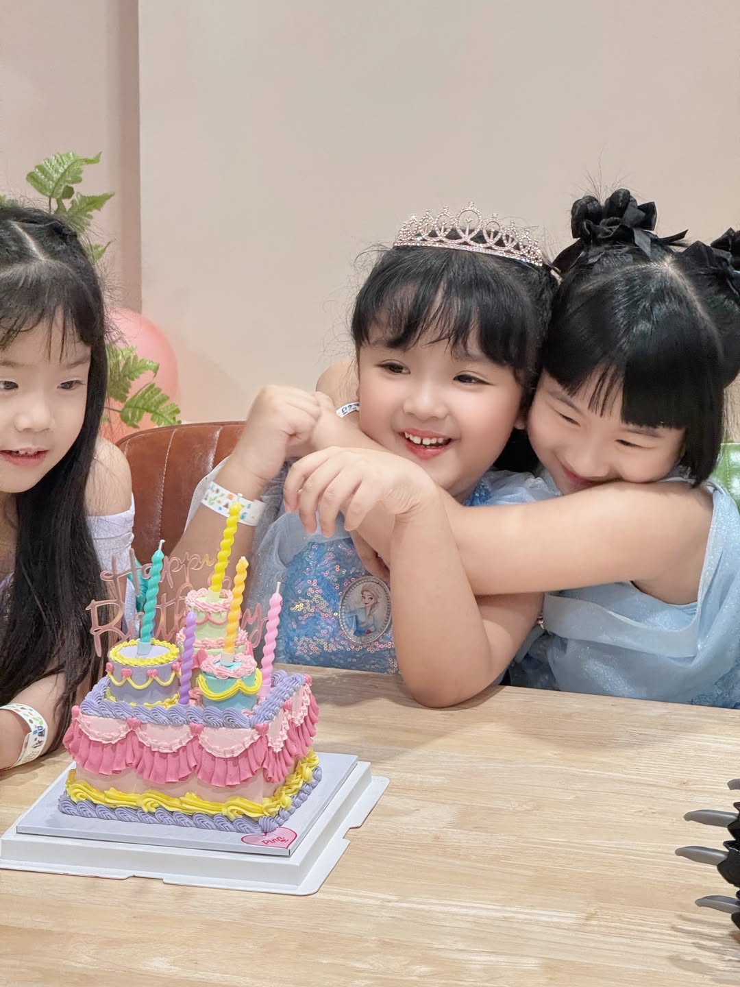 ใบเตย - สุธีวัน ทวีสิน