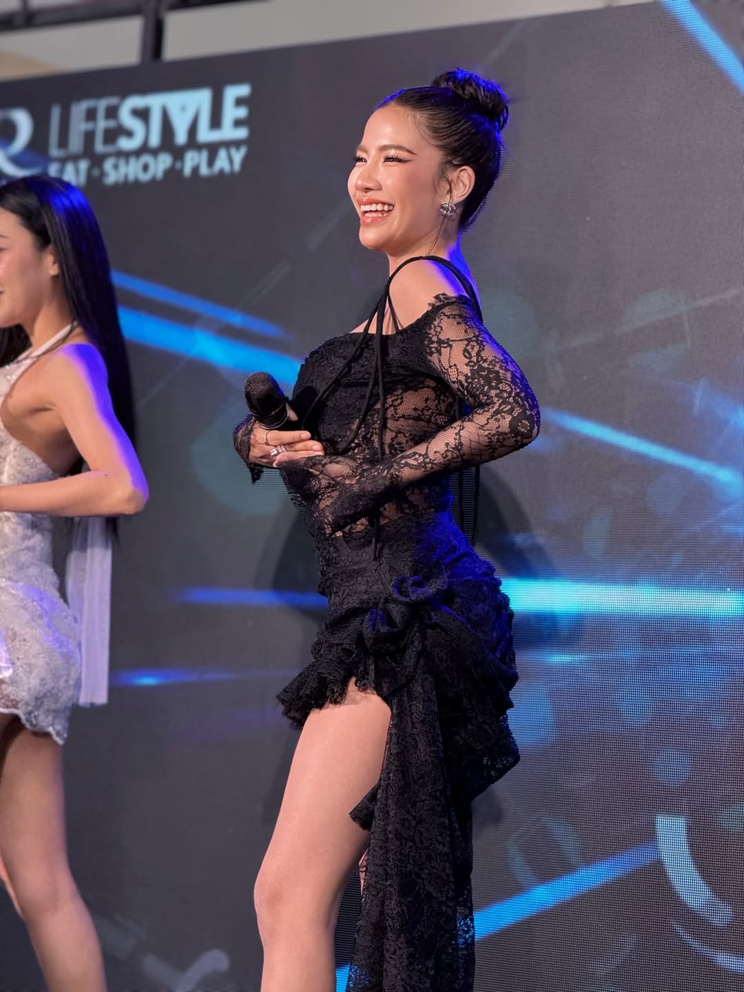 ใบเตย - สุธีวัน ทวีสิน