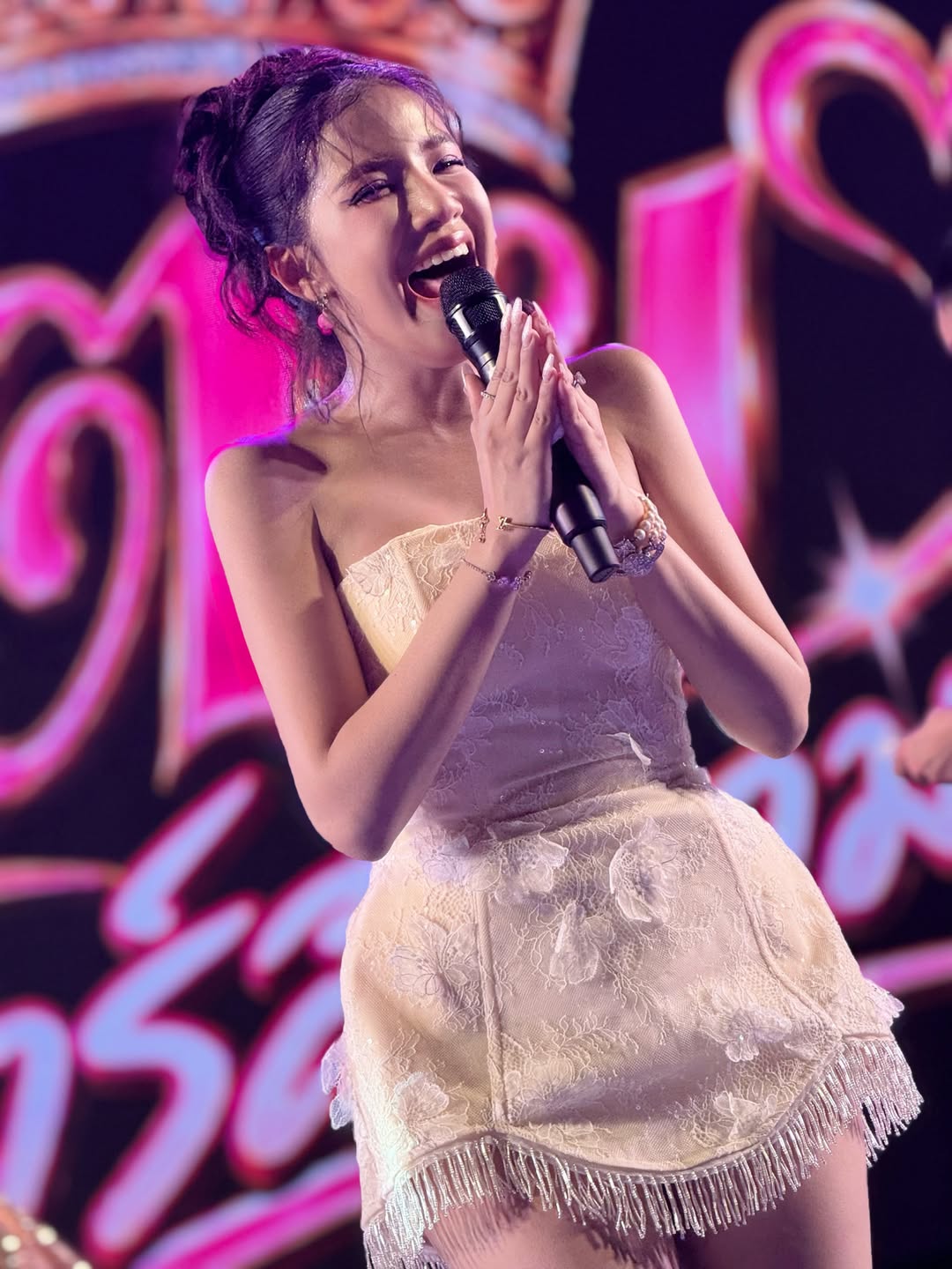 ใบเตย - สุธีวัน ทวีสิน