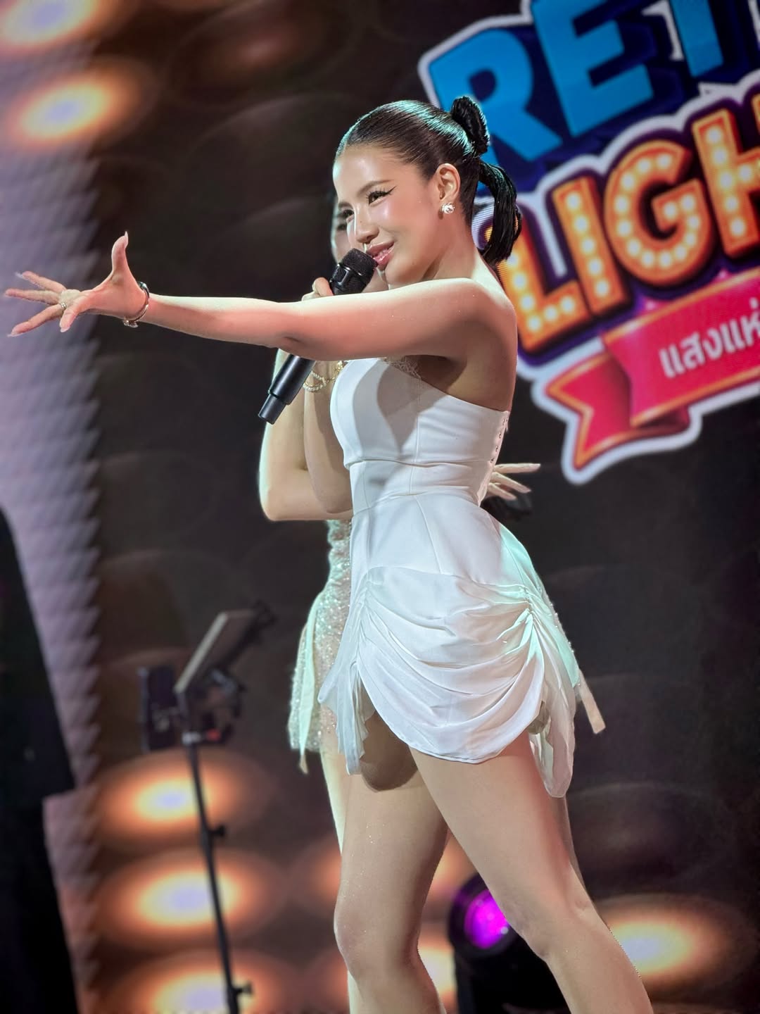 ใบเตย - สุธีวัน ทวีสิน