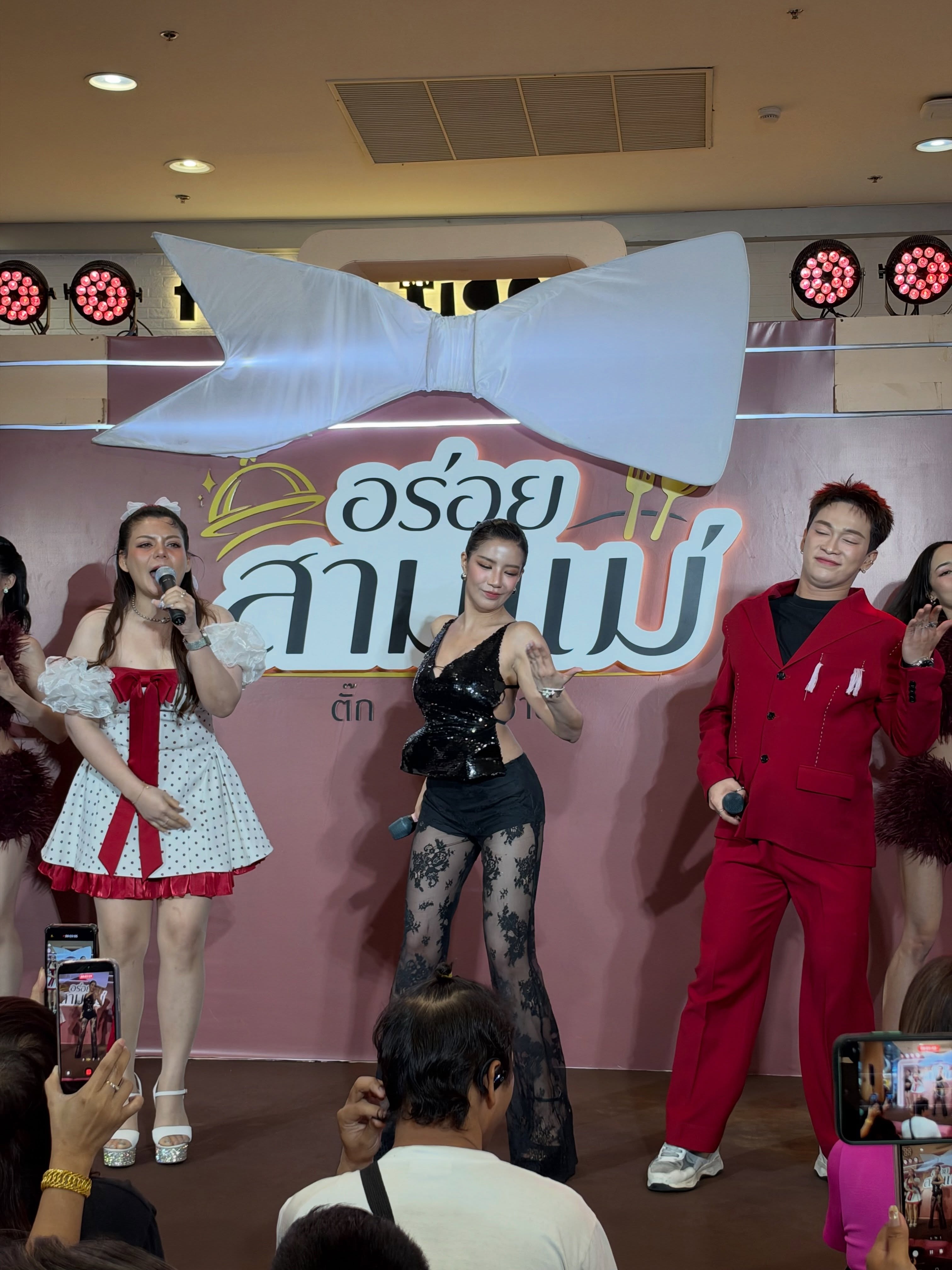 ใบเตย - สุธีวัน ทวีสิน