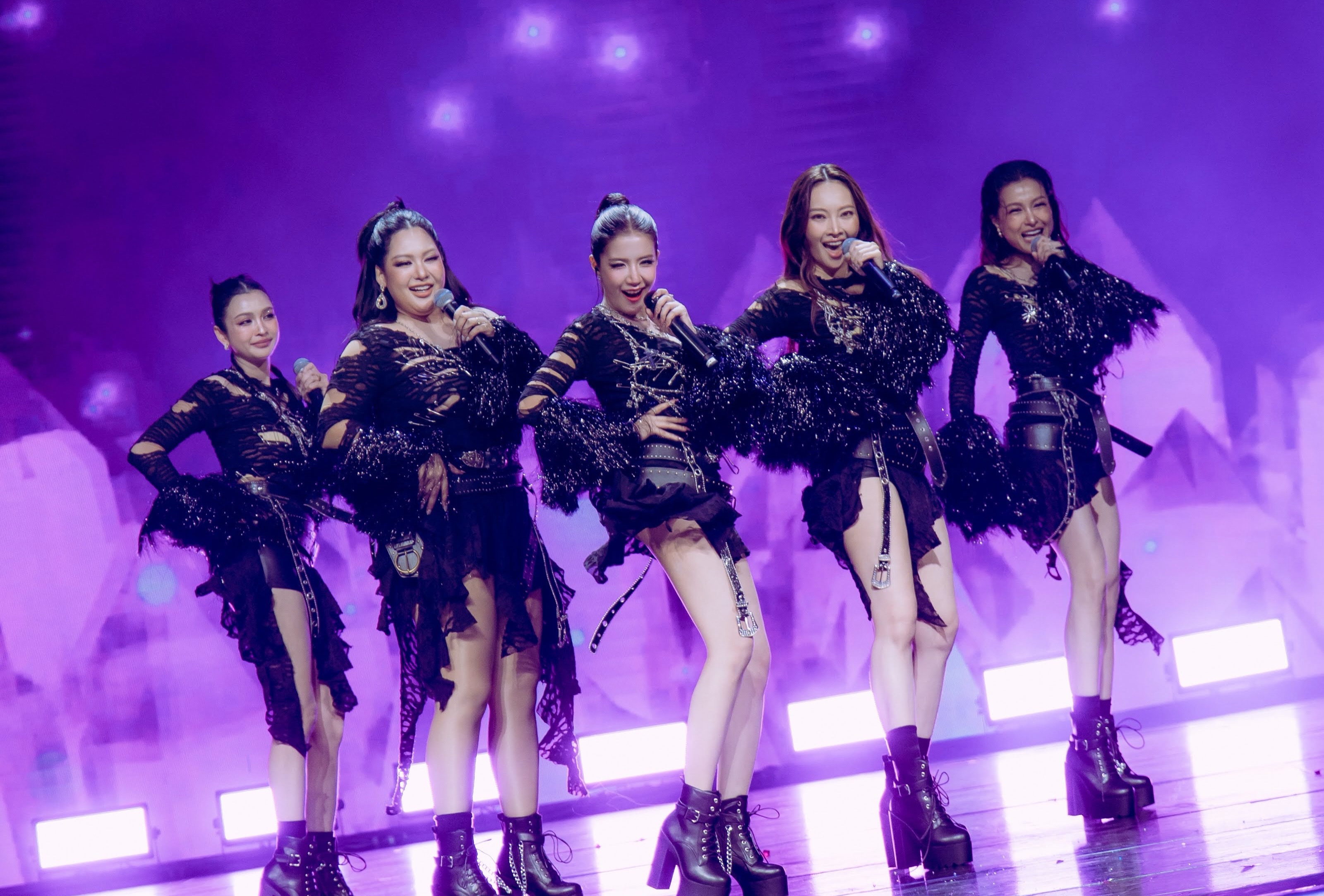 ใบเตย - สุธีวัน ทวีสิน