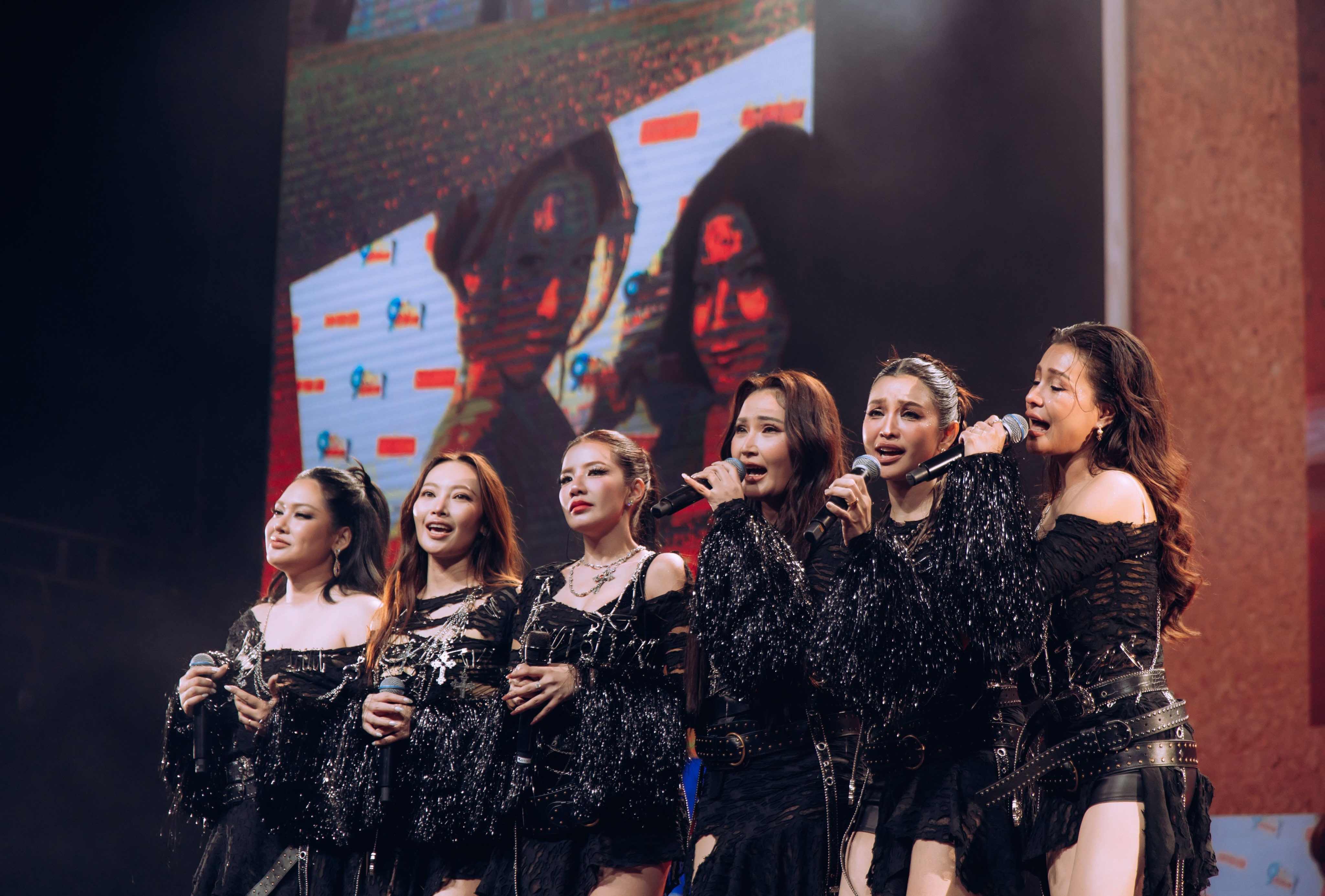ใบเตย - สุธีวัน ทวีสิน