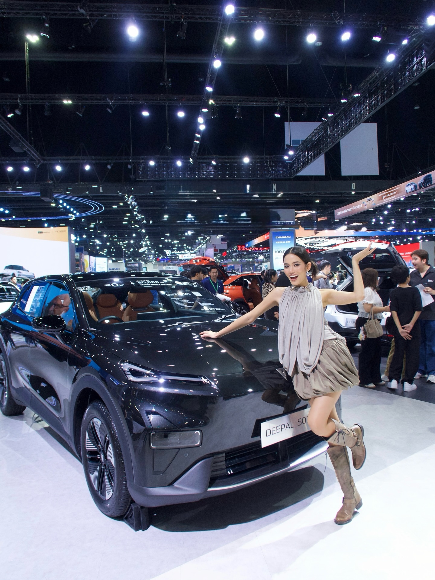 ติช่า - กันติชา ชุมมะ