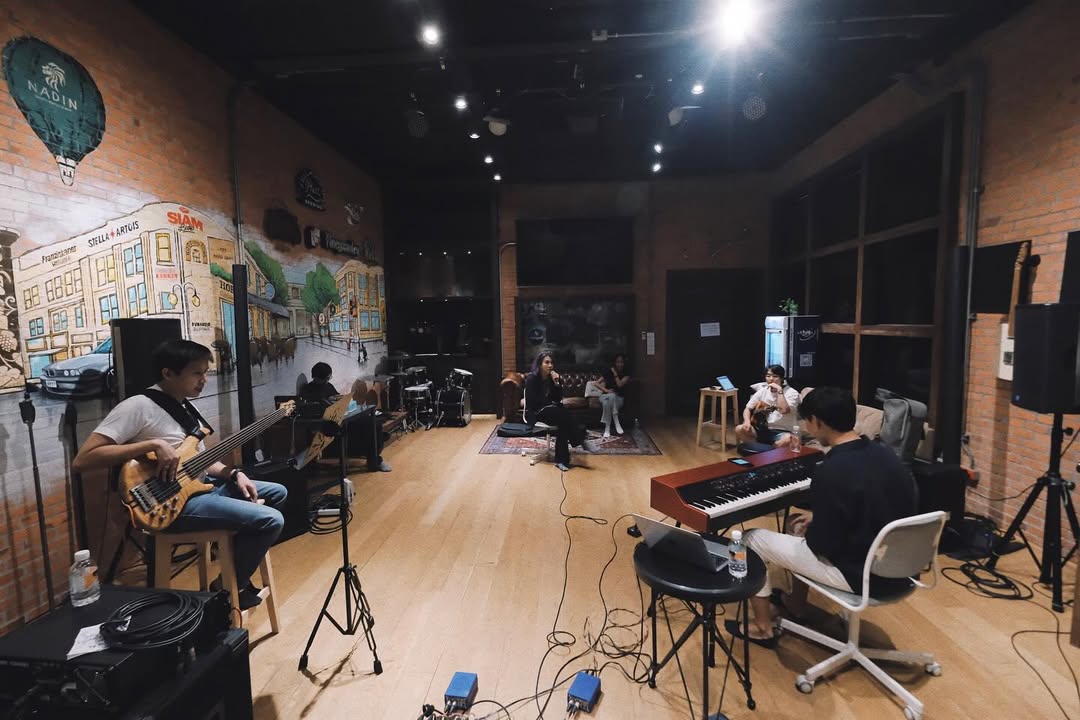 ซิน - ทศพร อาชวานันทกุล