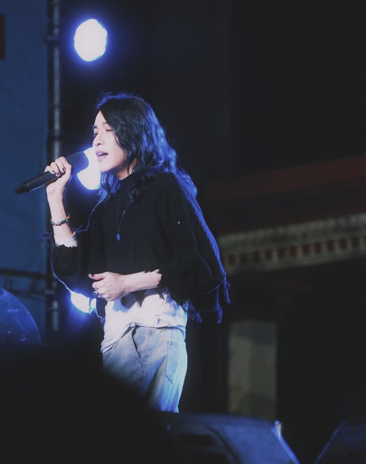 ซิน - ทศพร อาชวานันทกุล