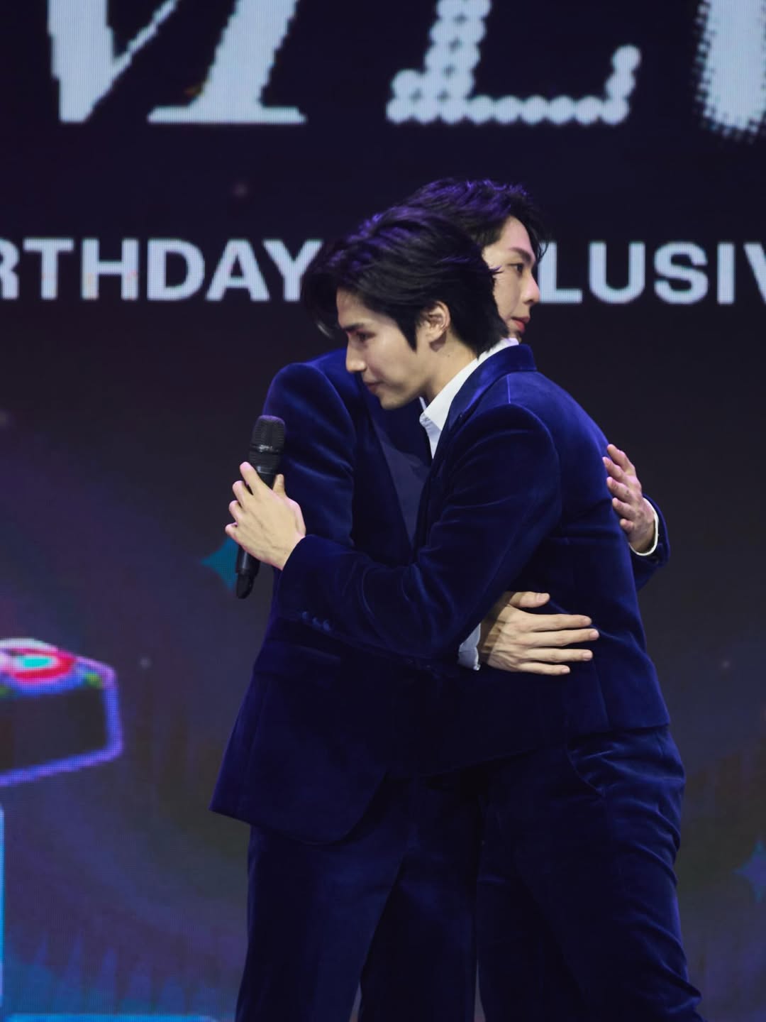 อัพ - ภูมิพัฒน์ เอี่ยมสำอาง