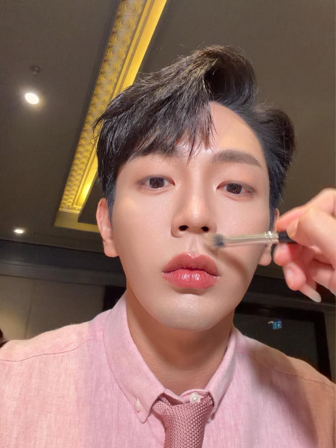 อัพ - ภูมิพัฒน์ เอี่ยมสำอาง