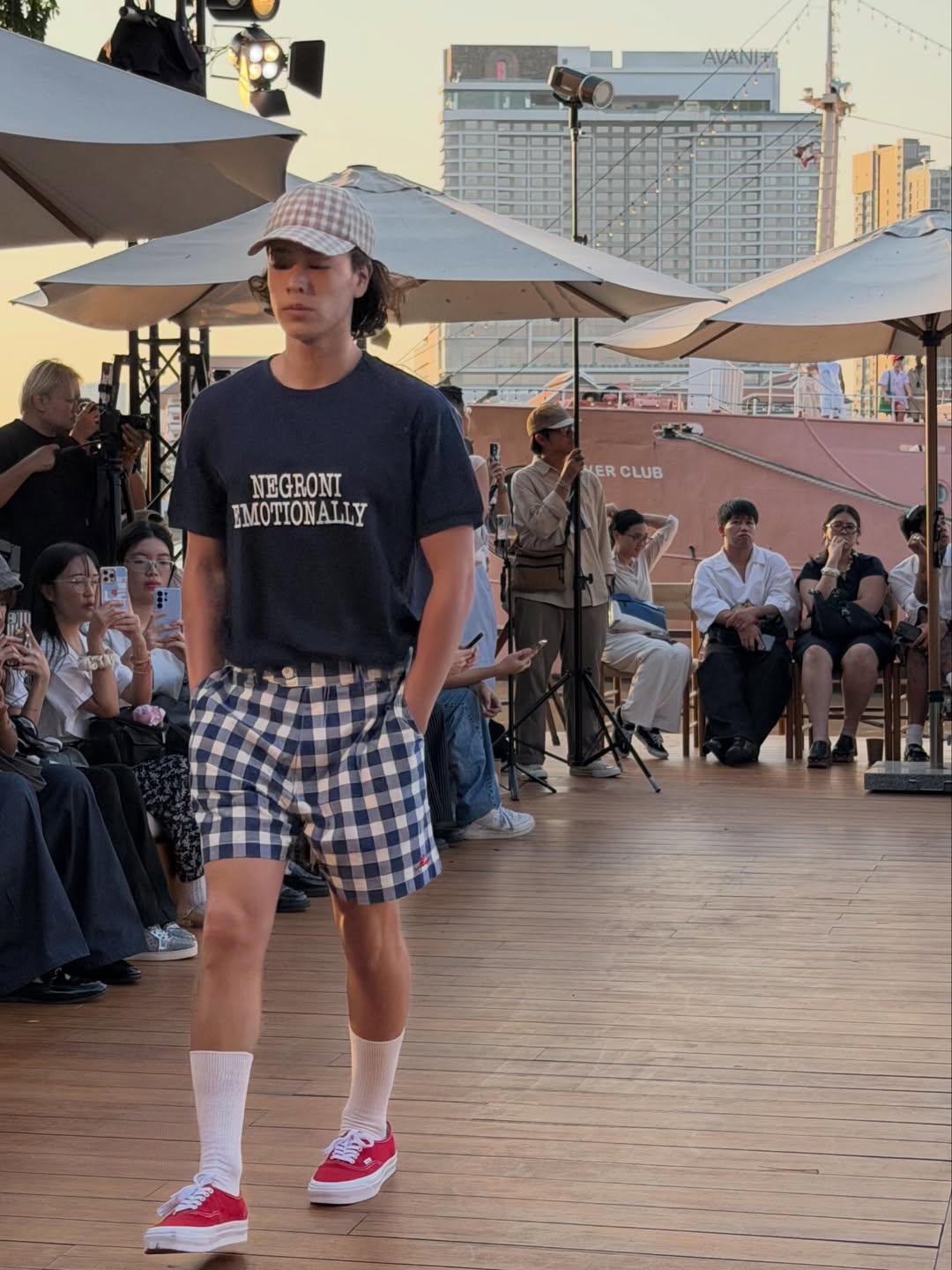 อัพ - ภูมิพัฒน์ เอี่ยมสำอาง