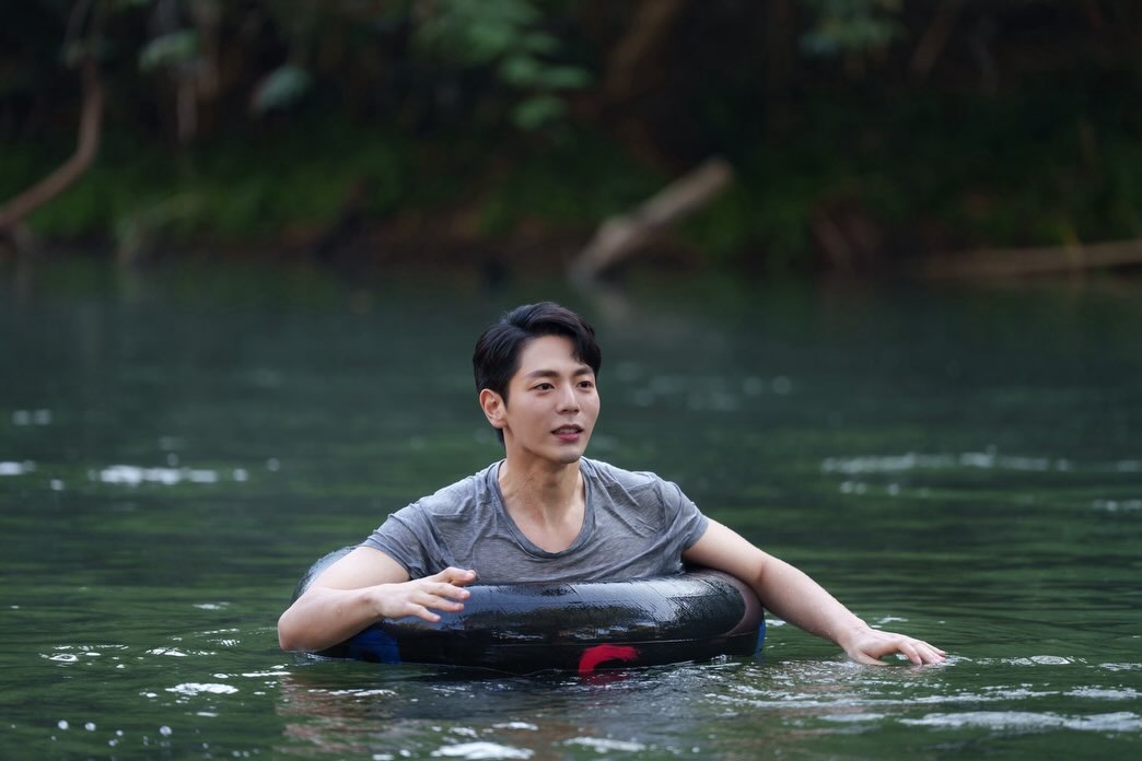 อัพ - ภูมิพัฒน์ เอี่ยมสำอาง