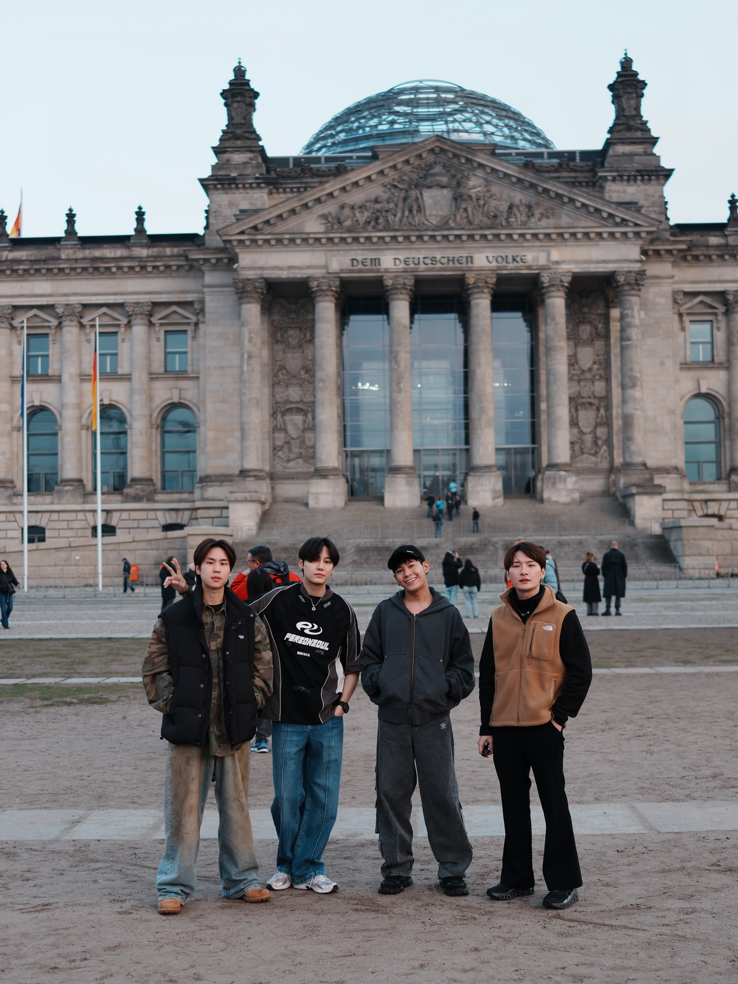 สิงโต - ปราชญา เรืองโรจน์