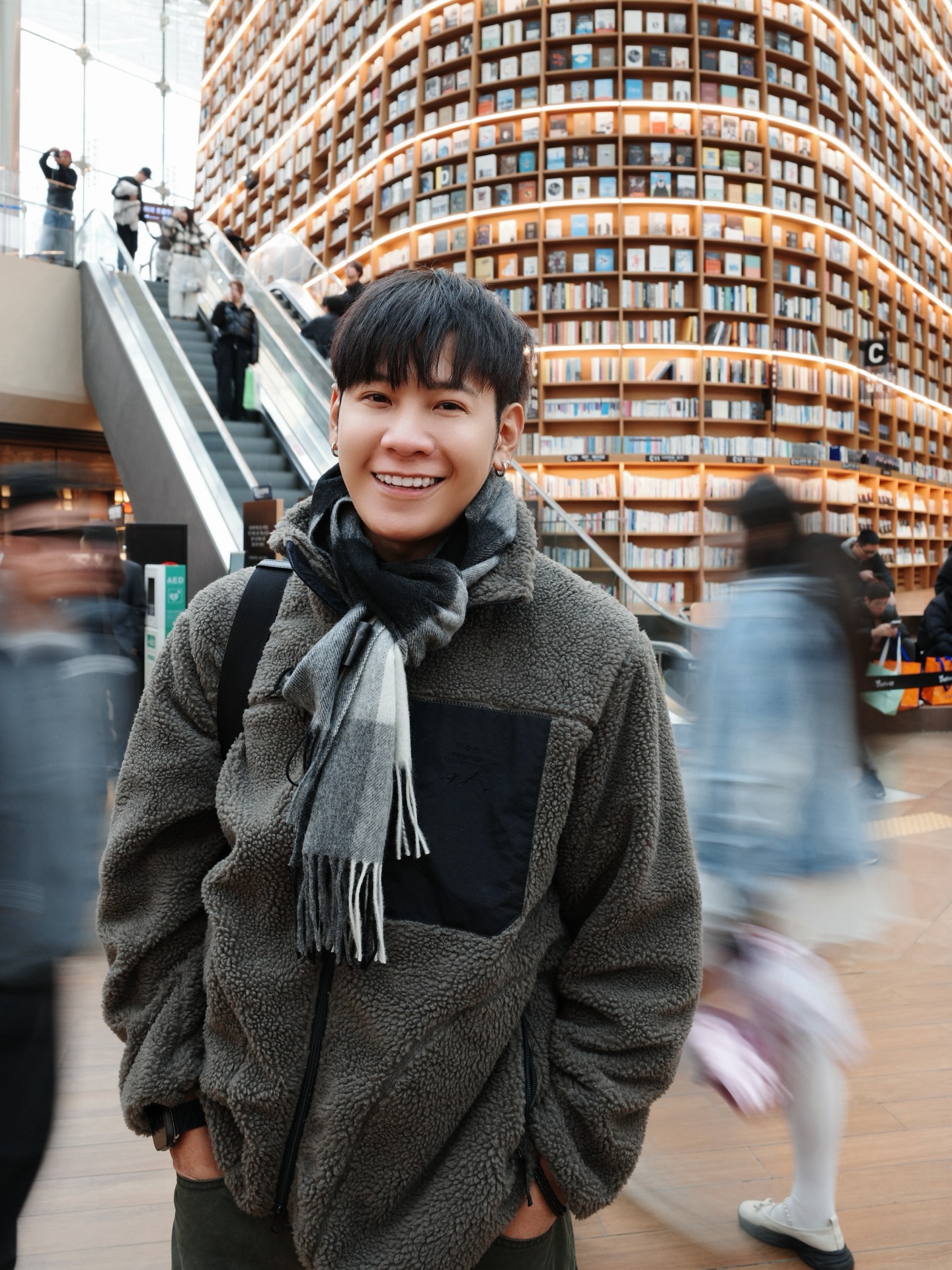 สิงโต - ปราชญา เรืองโรจน์