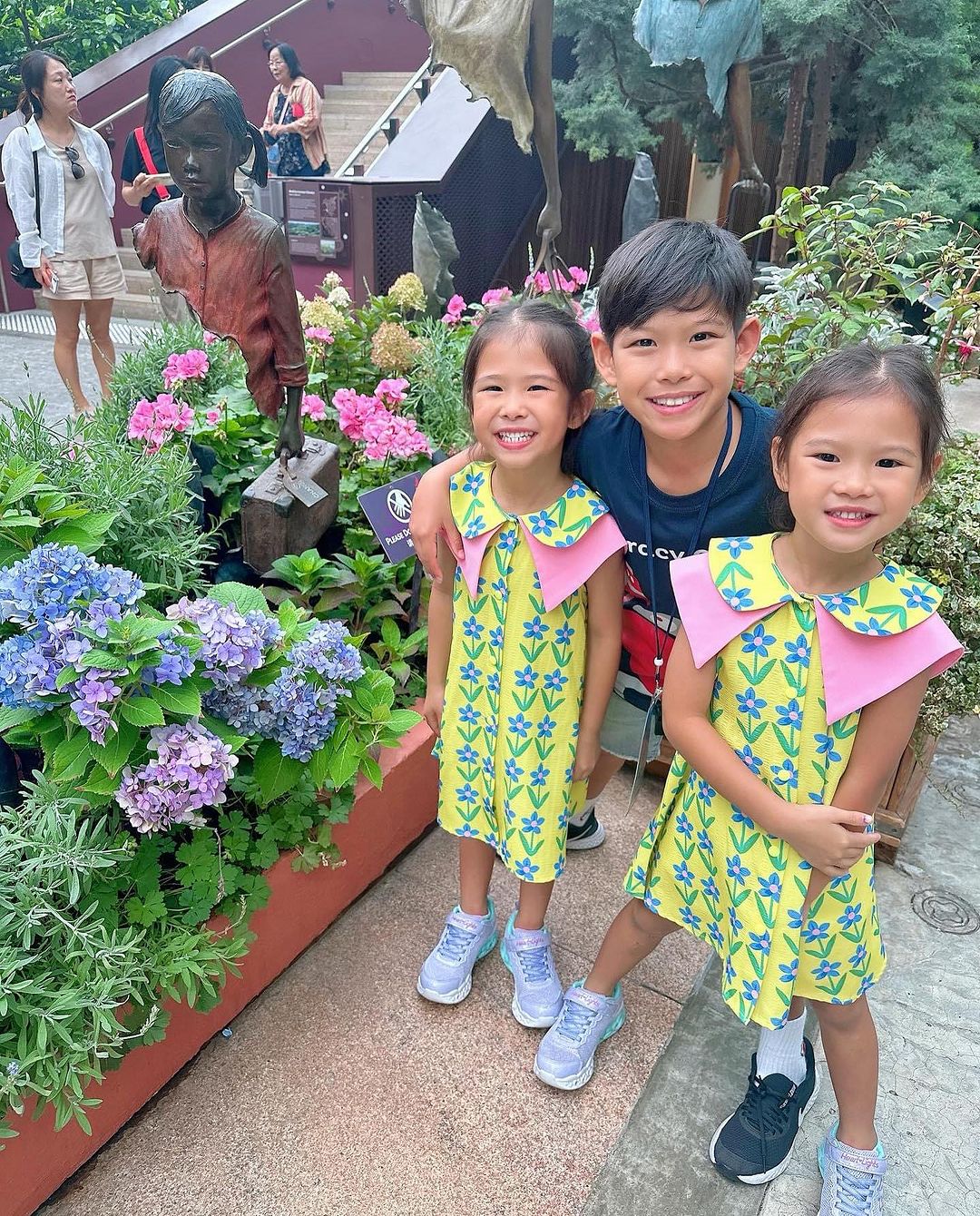 หนุ่ม - คงกะพัน แสงสุริยะ