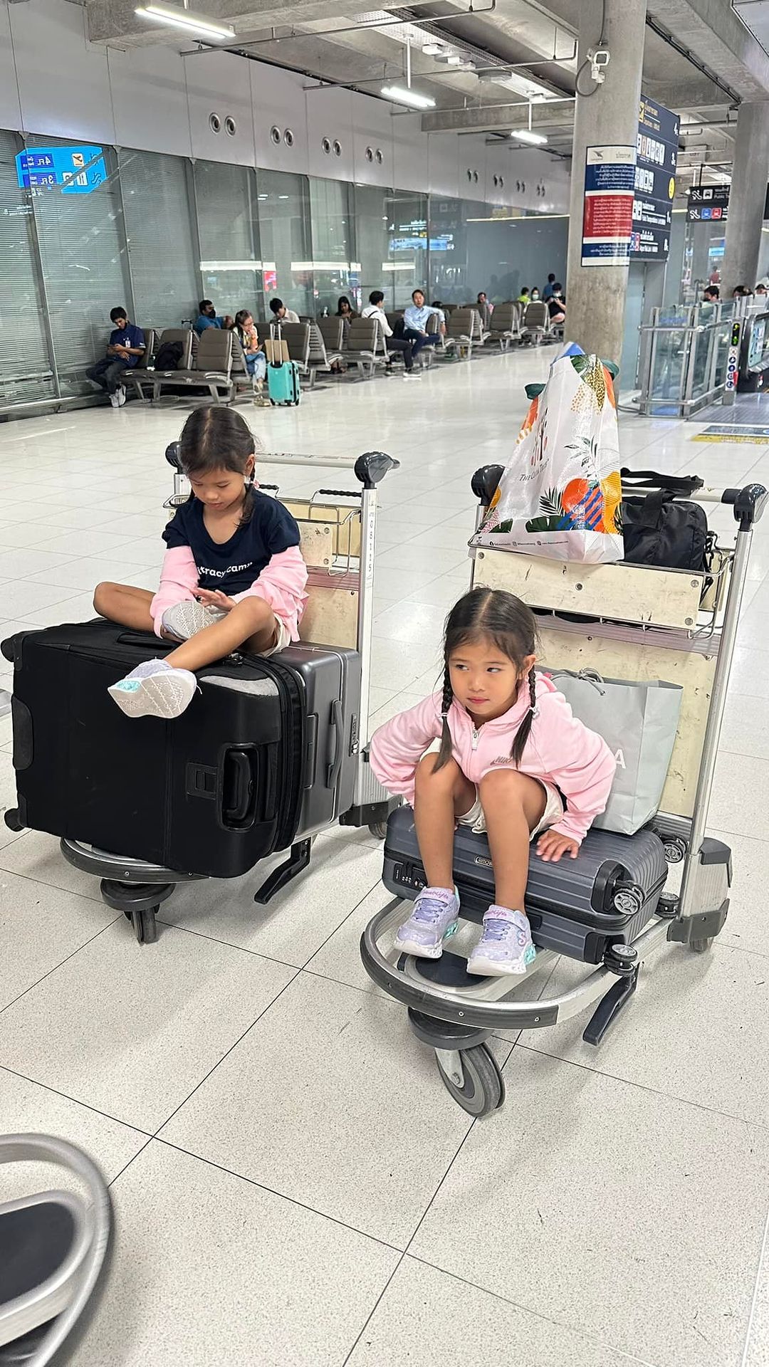 หนุ่ม - คงกะพัน แสงสุริยะ