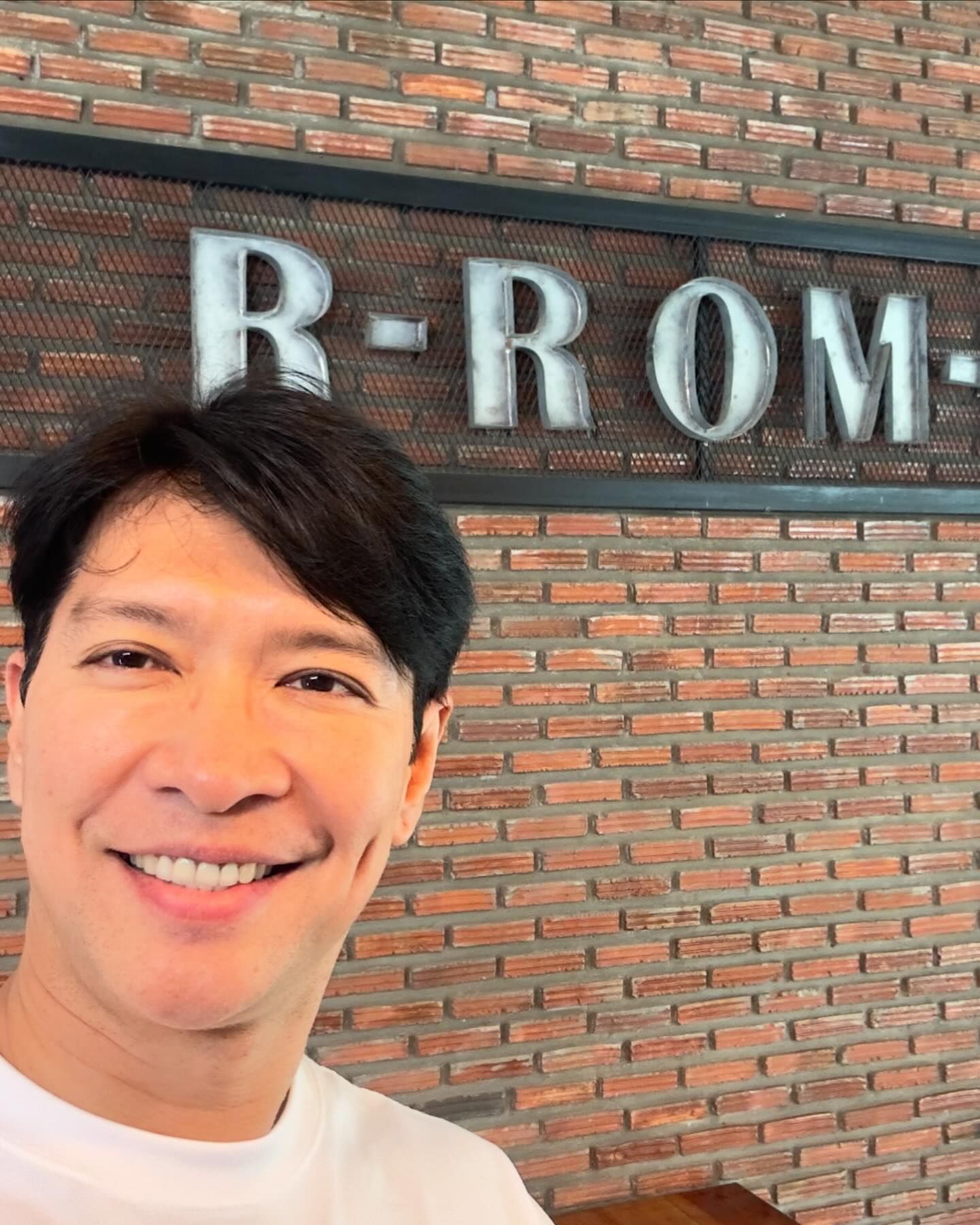 หนุ่ม - คงกะพัน แสงสุริยะ