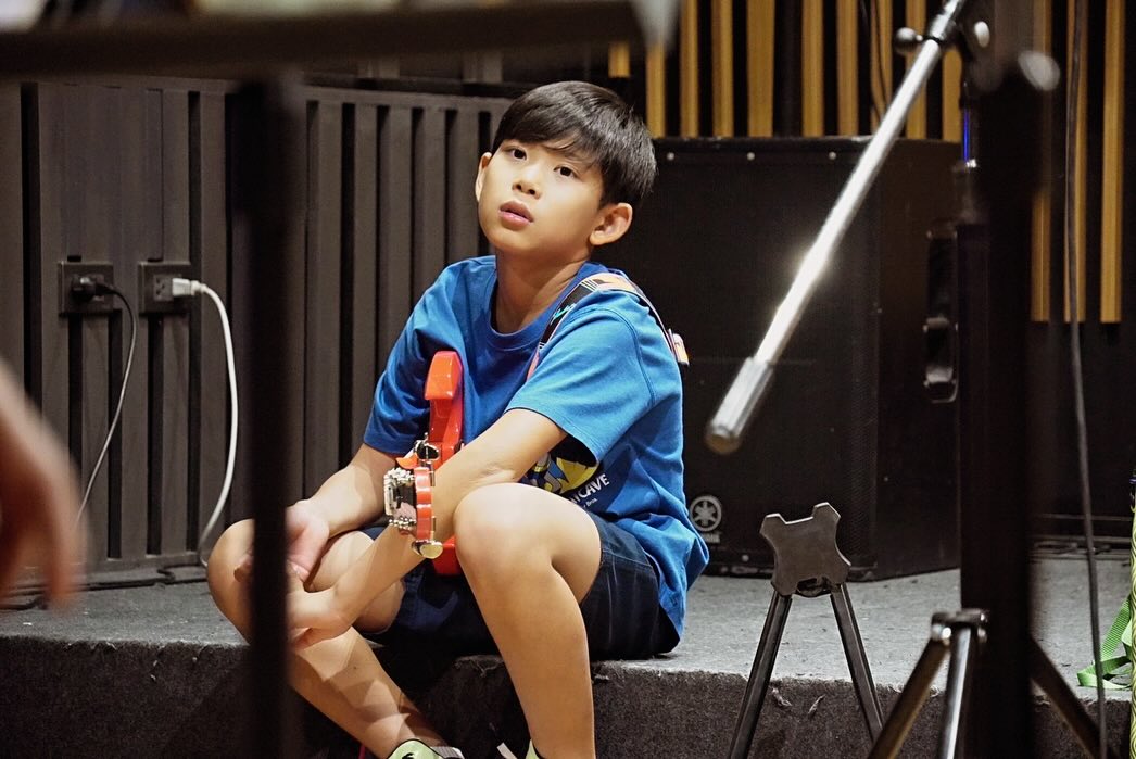 หนุ่ม - คงกะพัน แสงสุริยะ