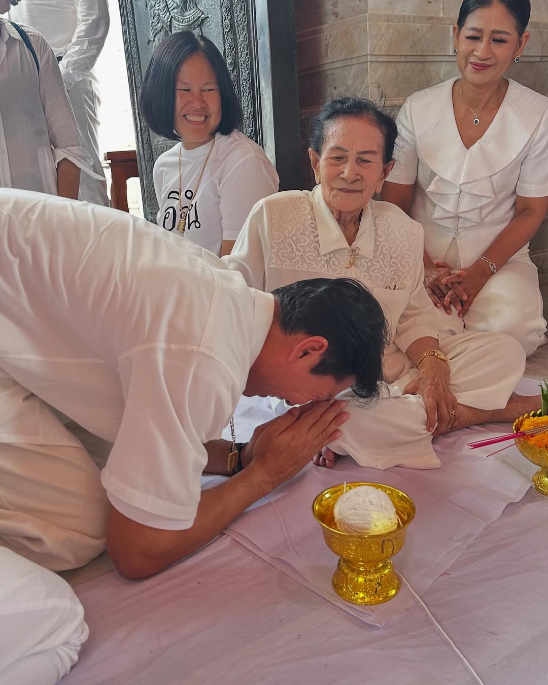 หนุ่ม - คงกะพัน แสงสุริยะ