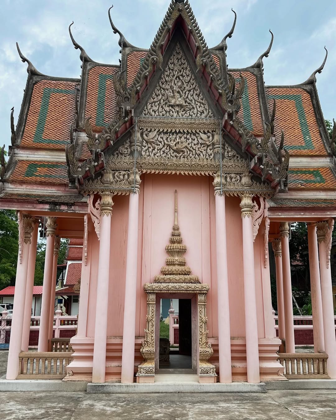 หนุ่ม - คงกะพัน แสงสุริยะ