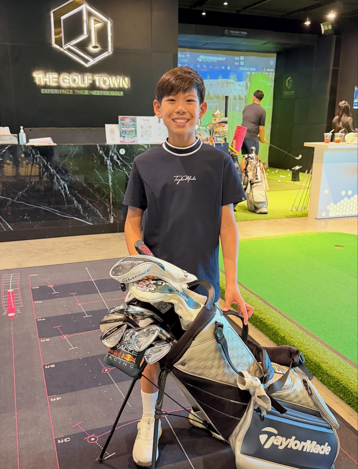 หนุ่ม - คงกะพัน แสงสุริยะ