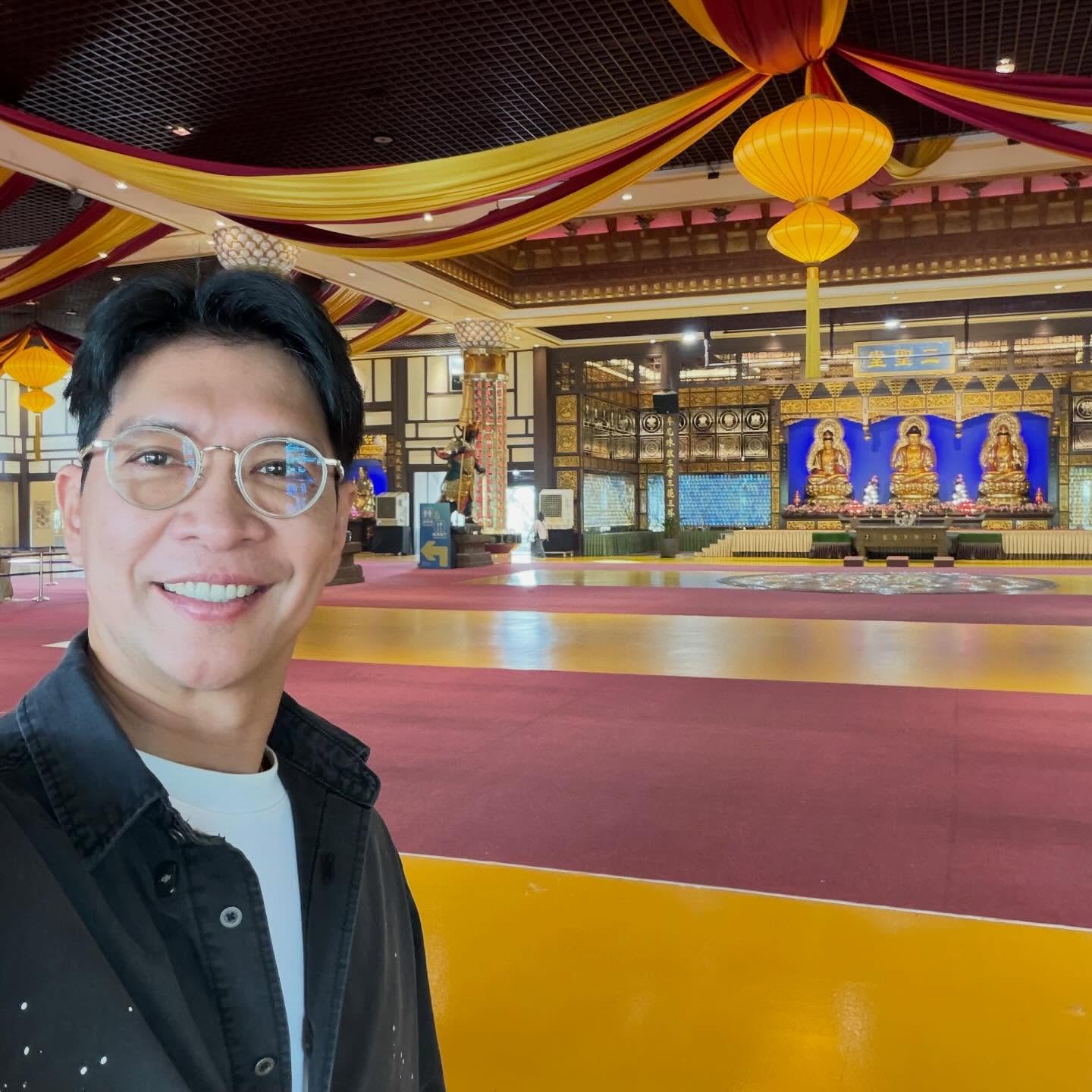 หนุ่ม - คงกะพัน แสงสุริยะ