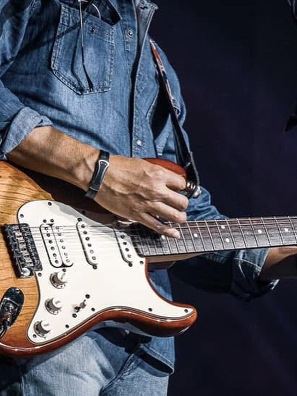 หนุ่ม - คงกะพัน แสงสุริยะ