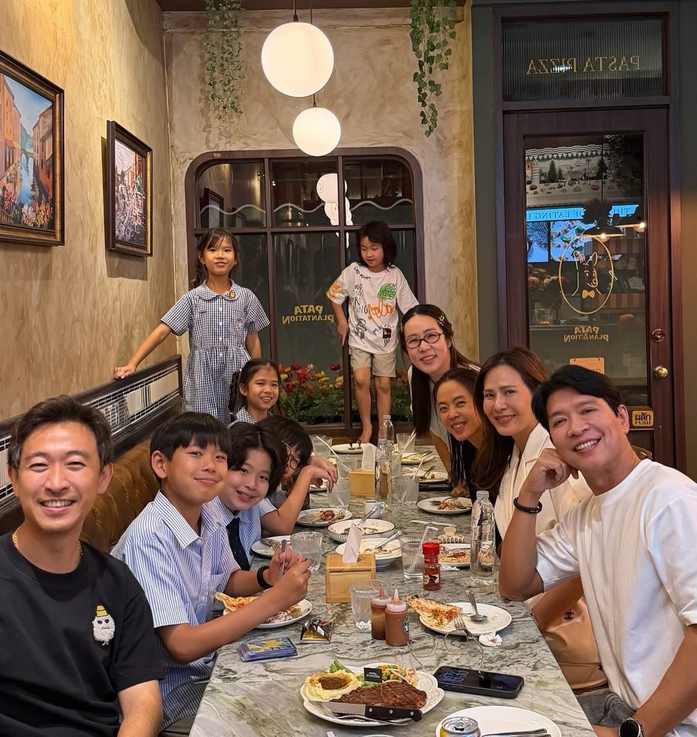 หนุ่ม - คงกะพัน แสงสุริยะ