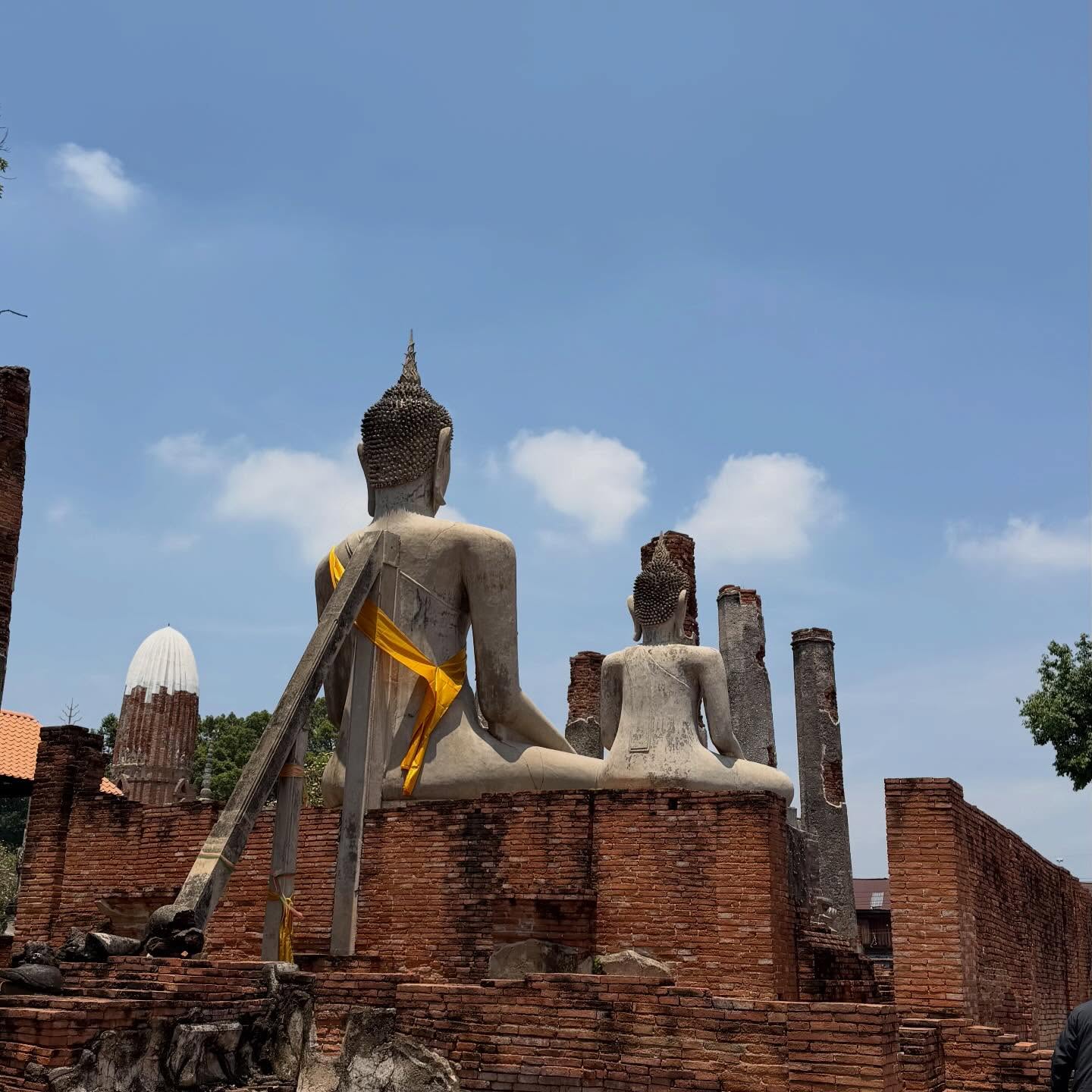 หนุ่ม - คงกะพัน แสงสุริยะ