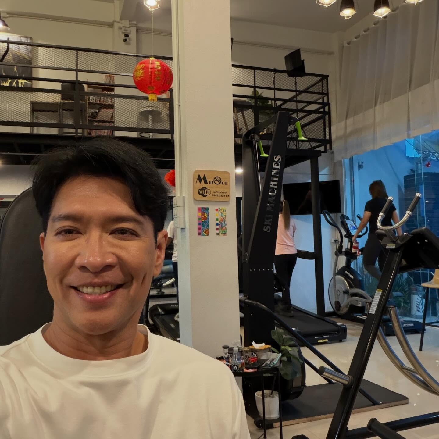 หนุ่ม - คงกะพัน แสงสุริยะ