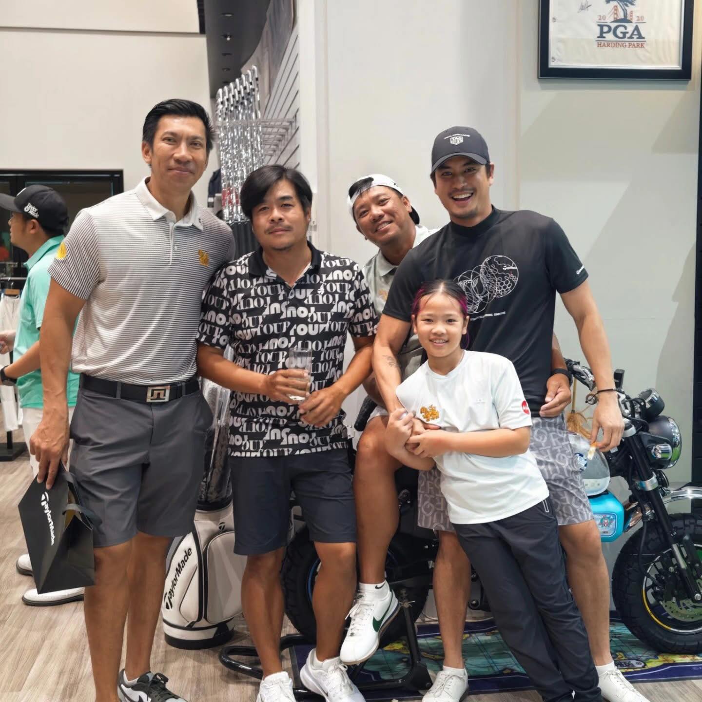 หนุ่ม - คงกะพัน แสงสุริยะ