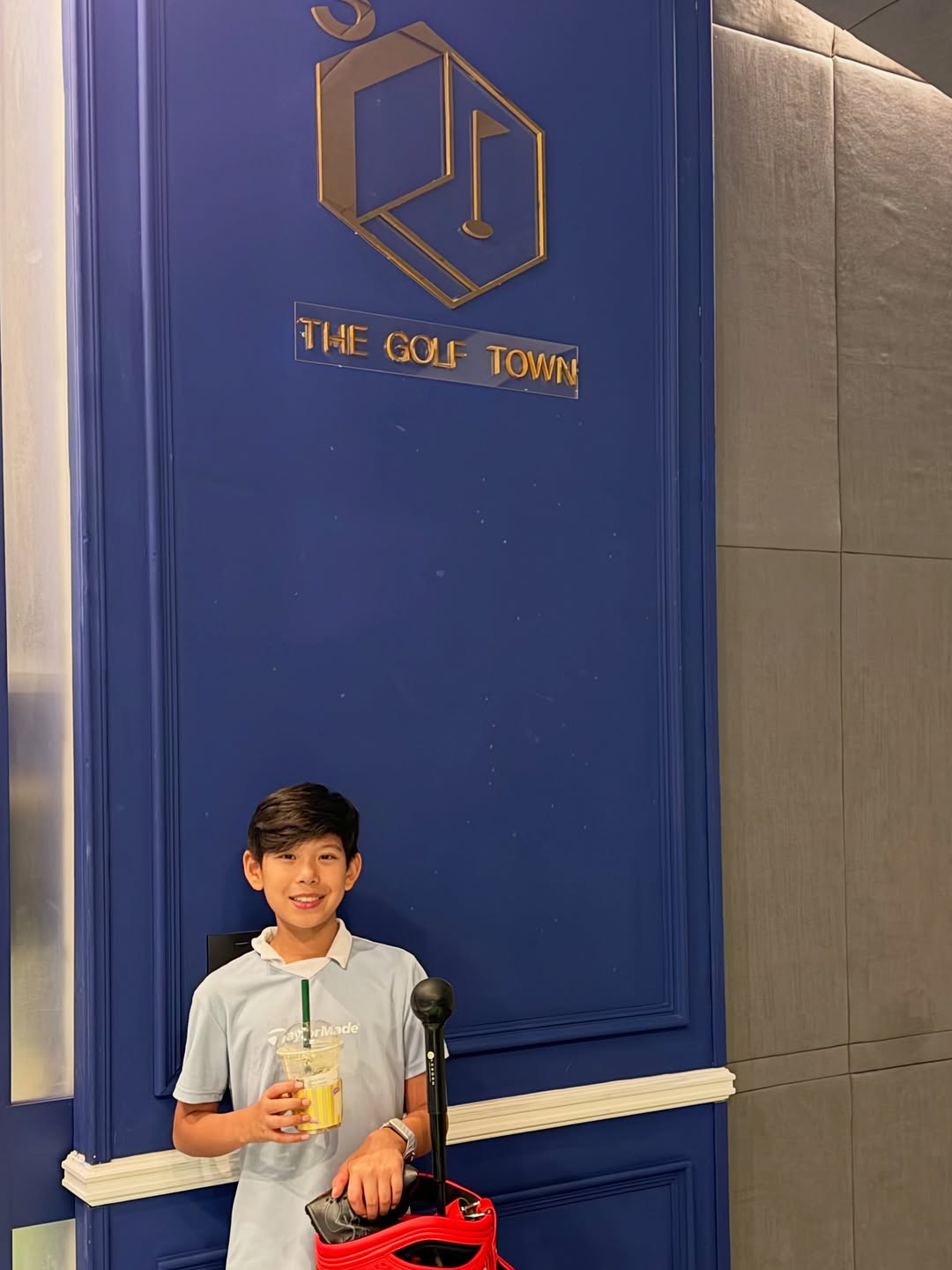 หนุ่ม - คงกะพัน แสงสุริยะ
