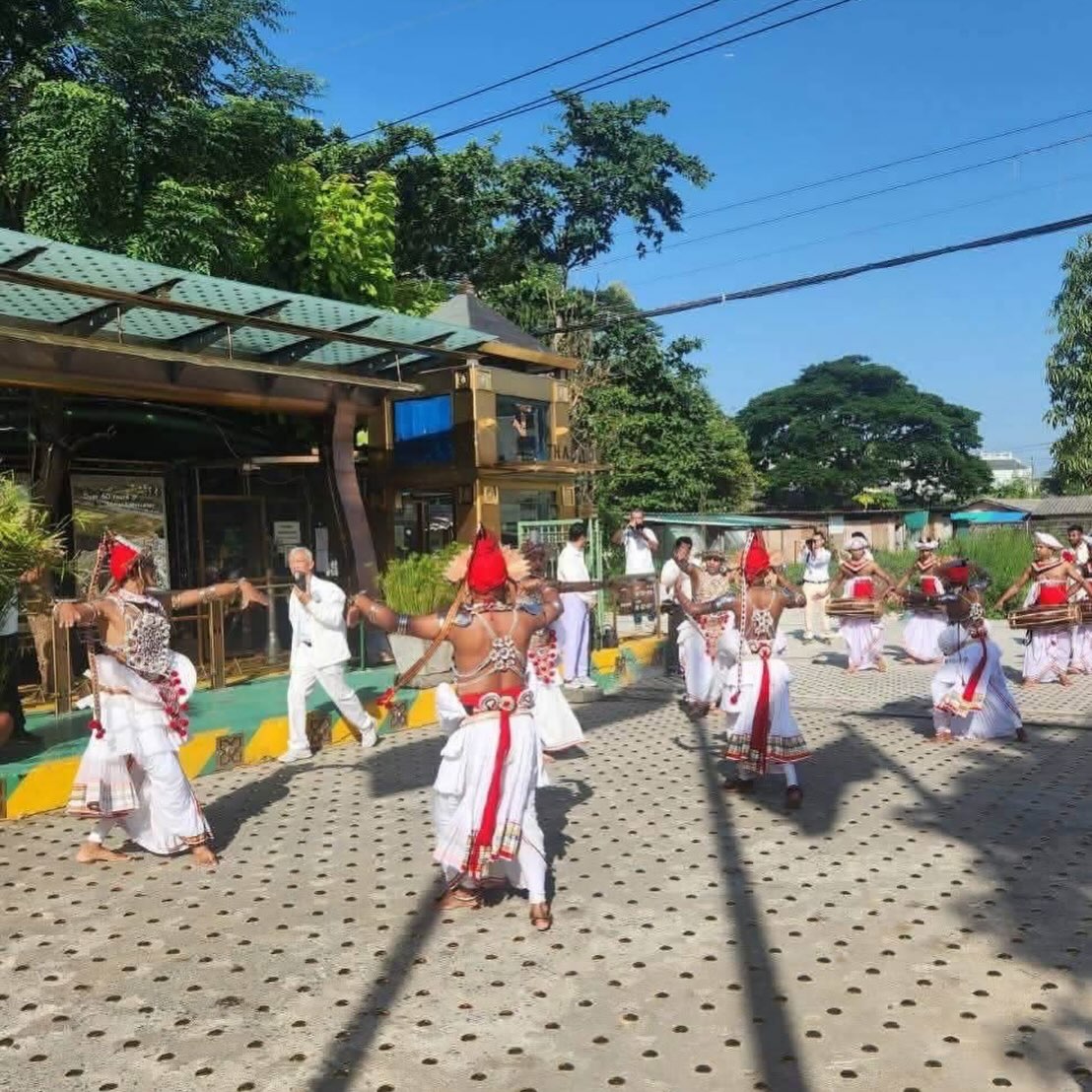 หนุ่ม - คงกะพัน แสงสุริยะ
