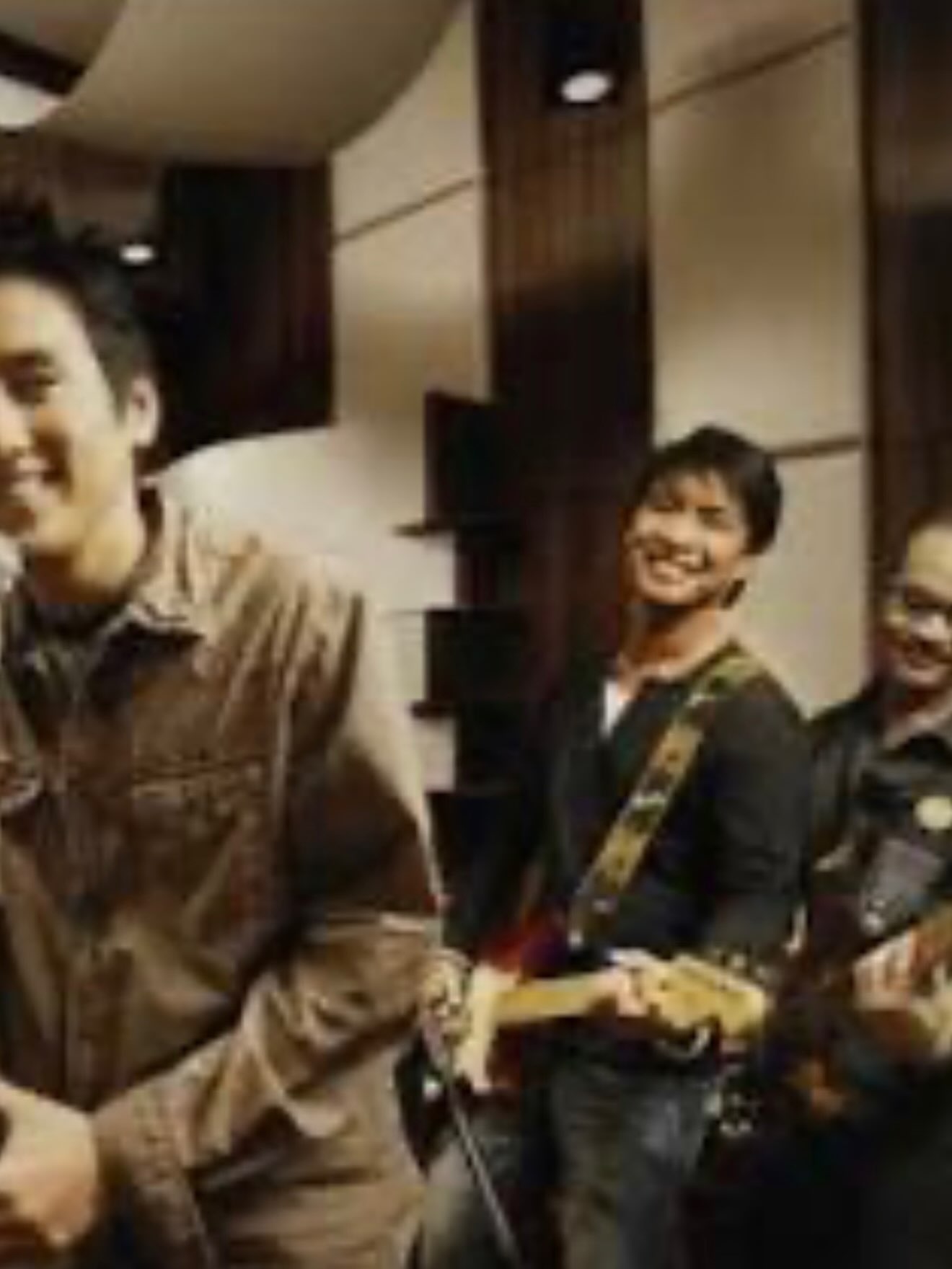 หนุ่ม - คงกะพัน แสงสุริยะ
