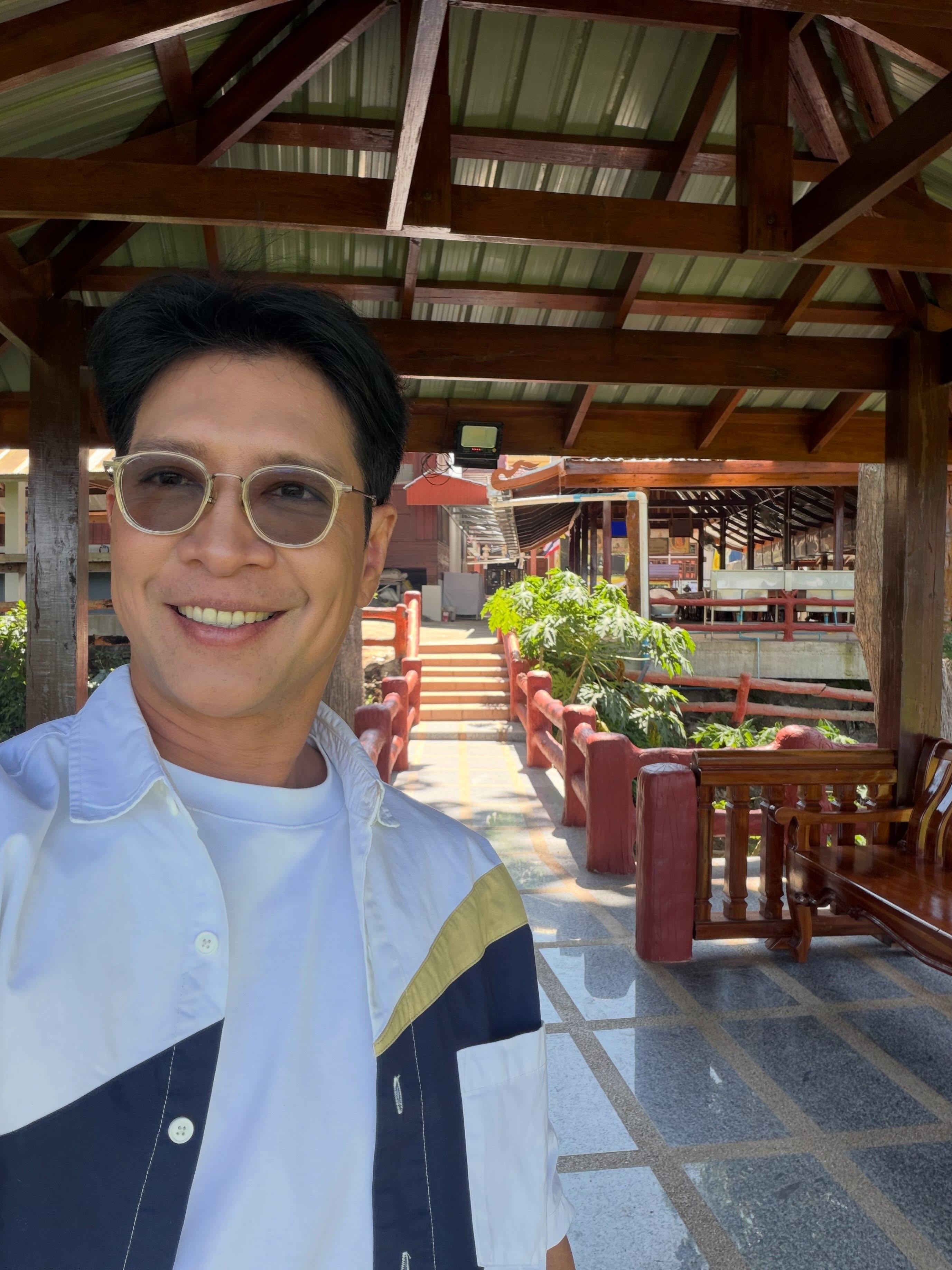 หนุ่ม - คงกะพัน แสงสุริยะ