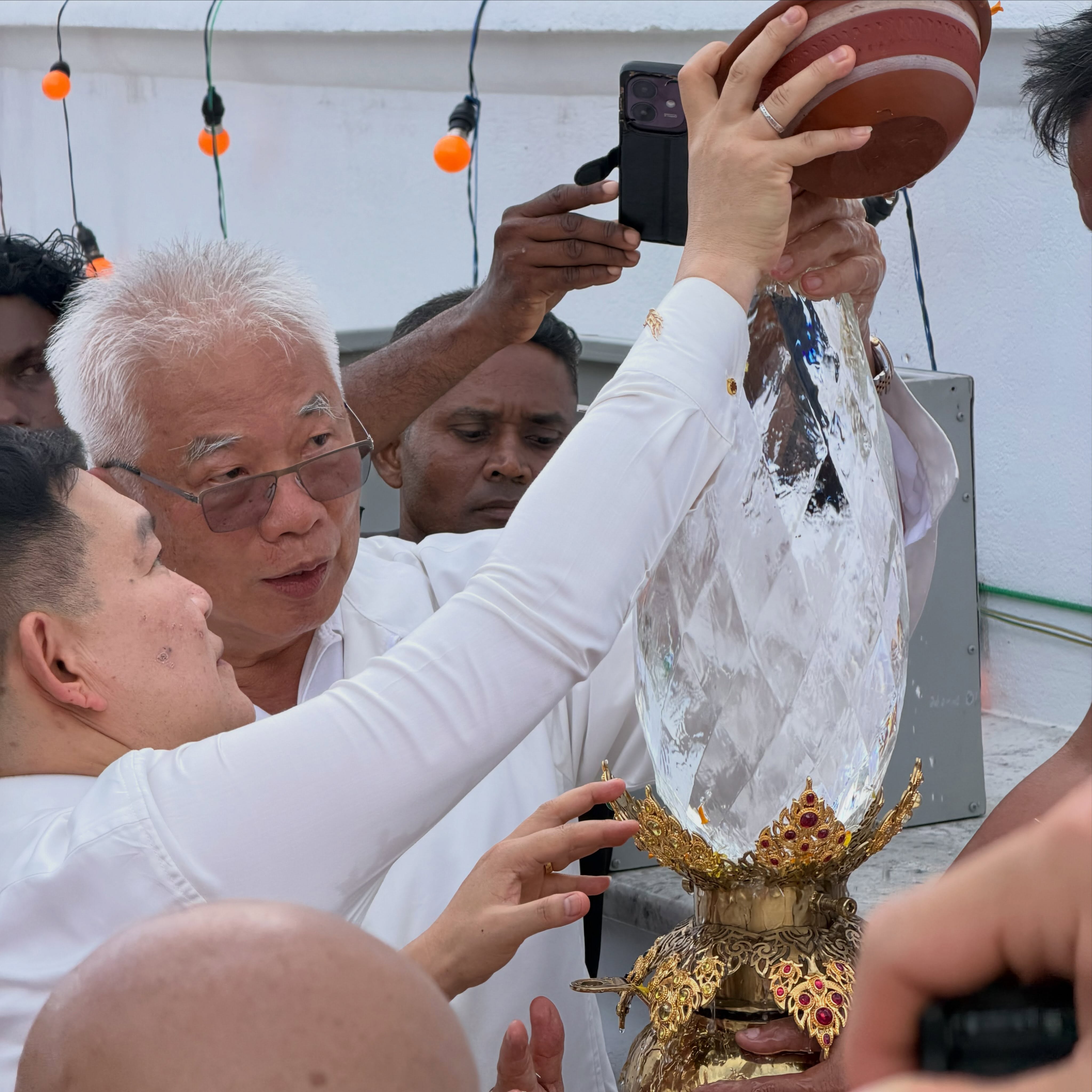 หนุ่ม - คงกะพัน แสงสุริยะ