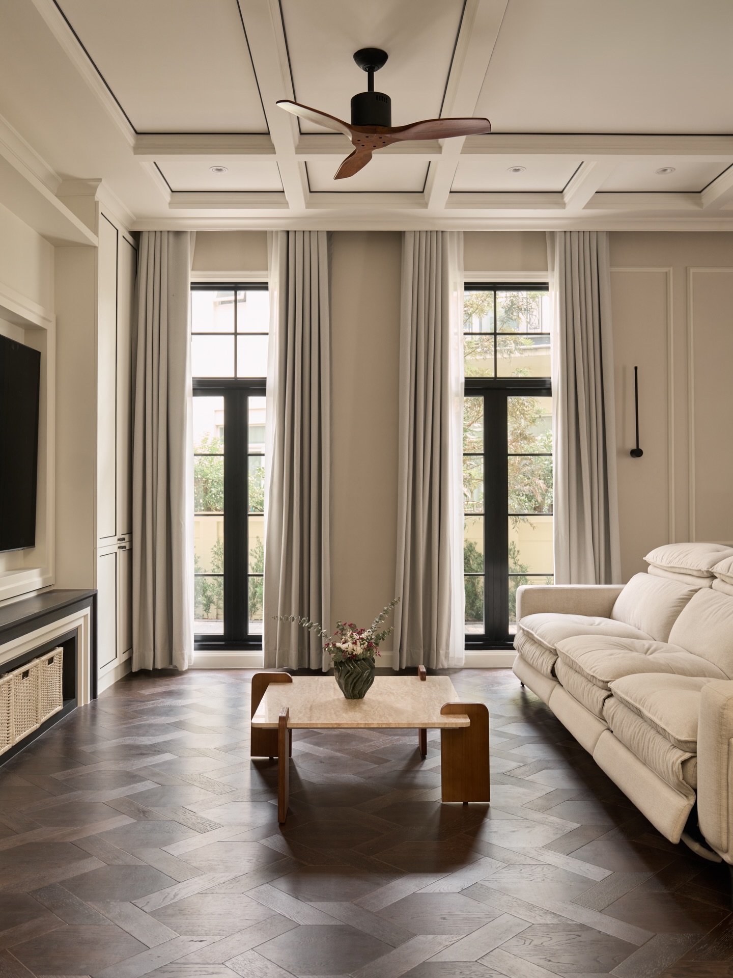 น้ำ - กัญญ์กุลณัช ปัญญากิตตินันท์