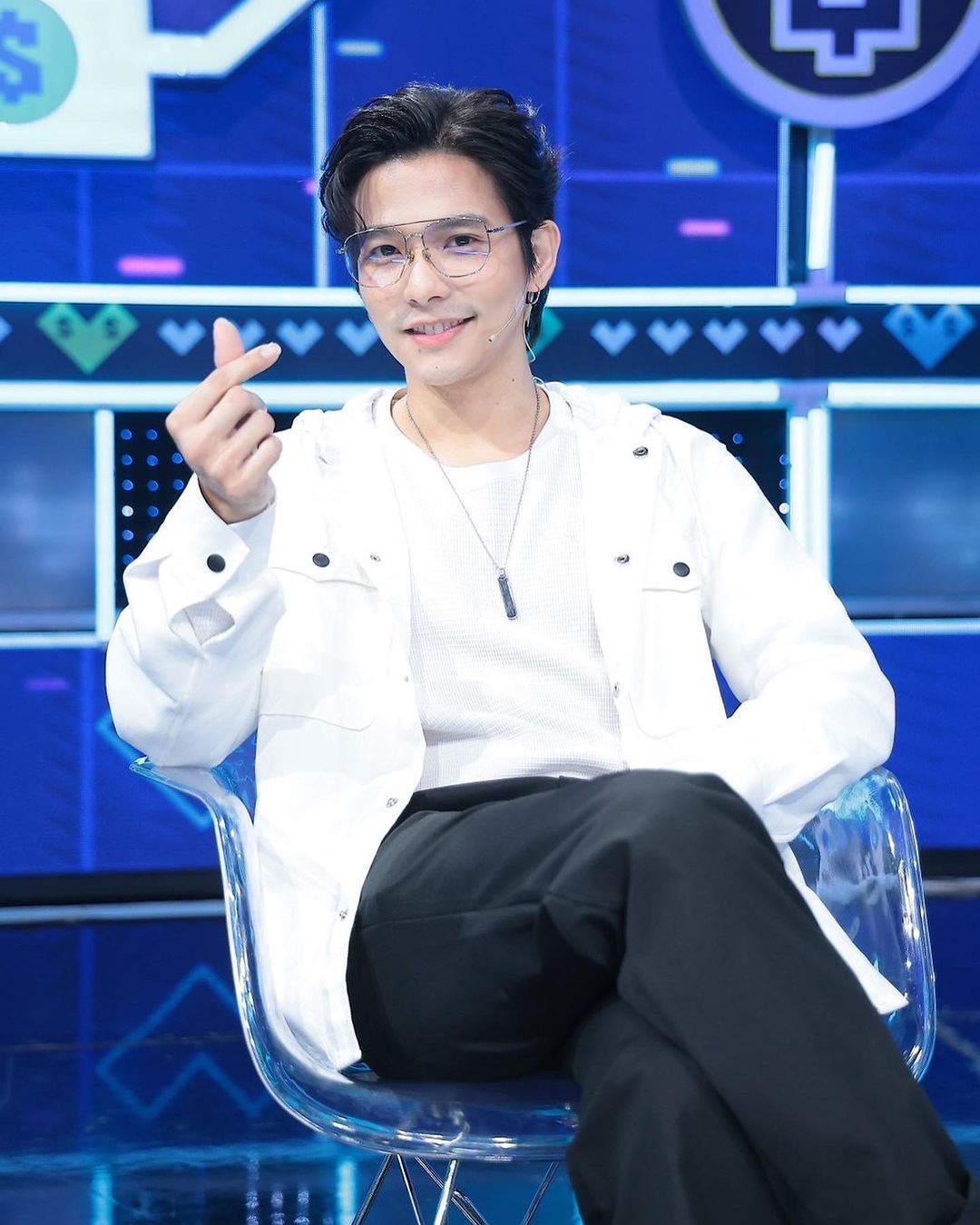 ลี - ฐานัฐพ์ โล่ห์คุณสมบัติ