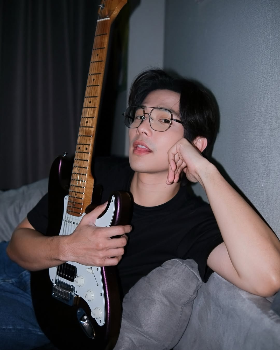 ลี - ฐานัฐพ์ โล่ห์คุณสมบัติ