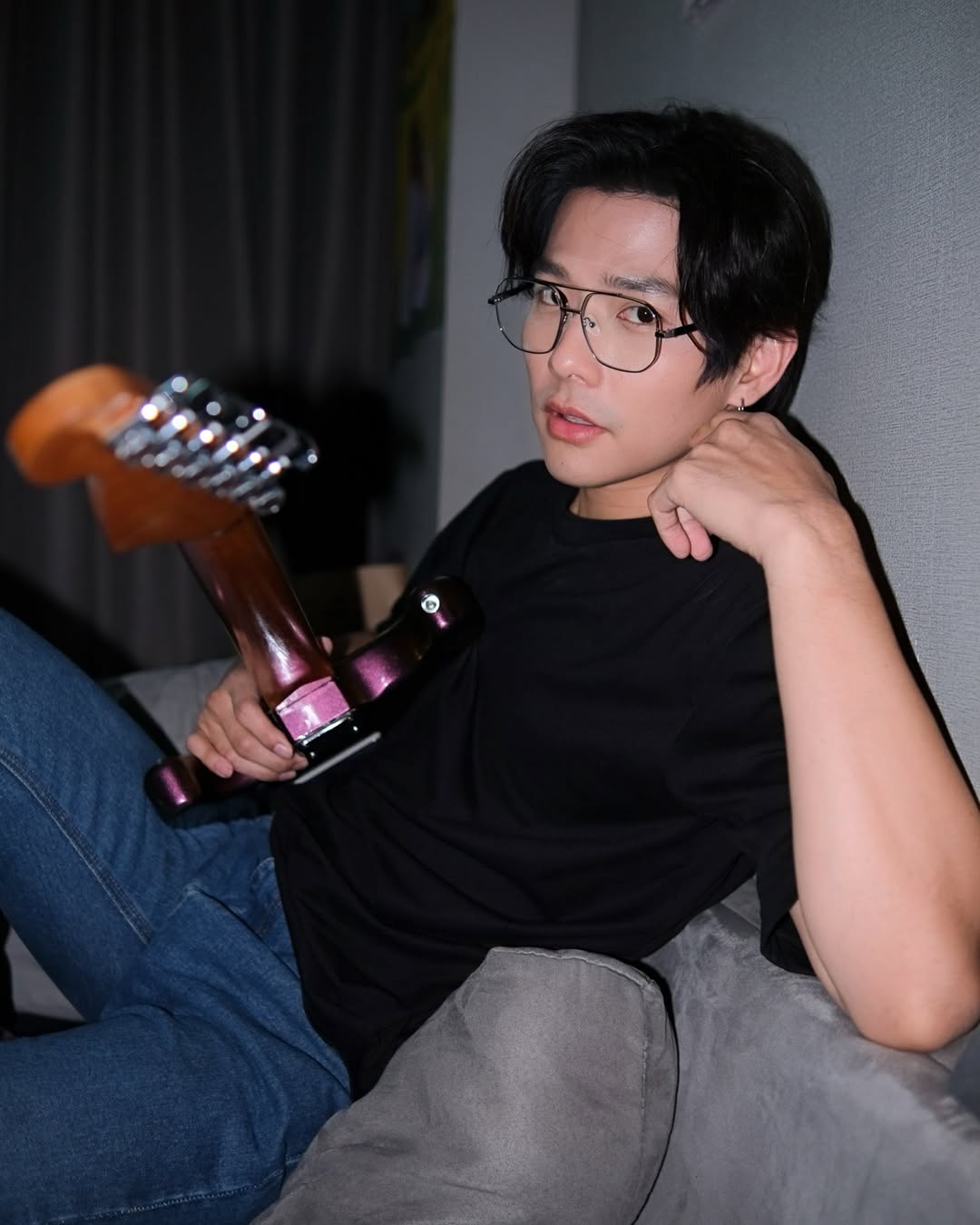 ลี - ฐานัฐพ์ โล่ห์คุณสมบัติ