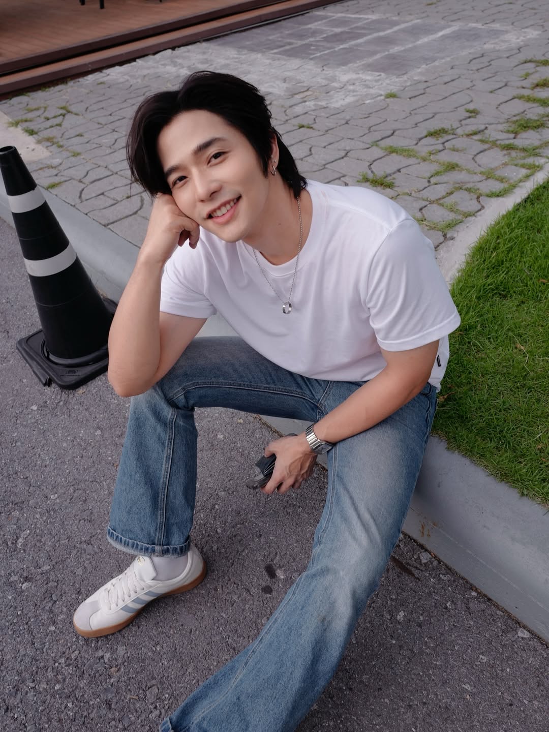 ลี - ฐานัฐพ์ โล่ห์คุณสมบัติ