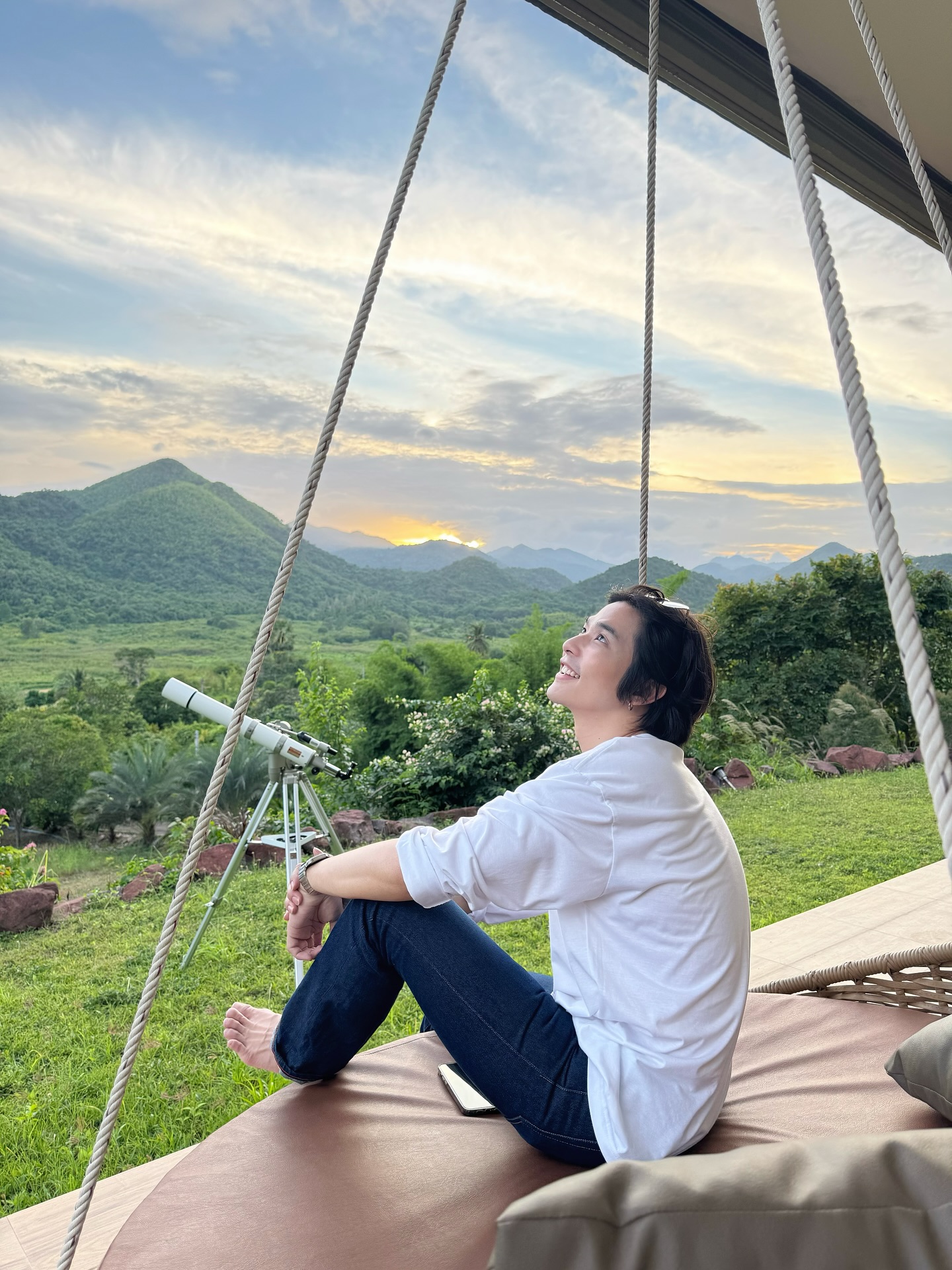 ลี - ฐานัฐพ์ โล่ห์คุณสมบัติ