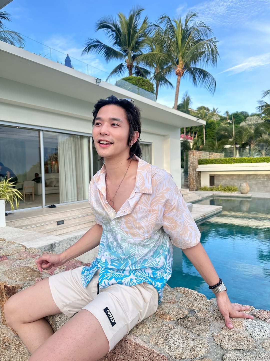 ลี - ฐานัฐพ์ โล่ห์คุณสมบัติ