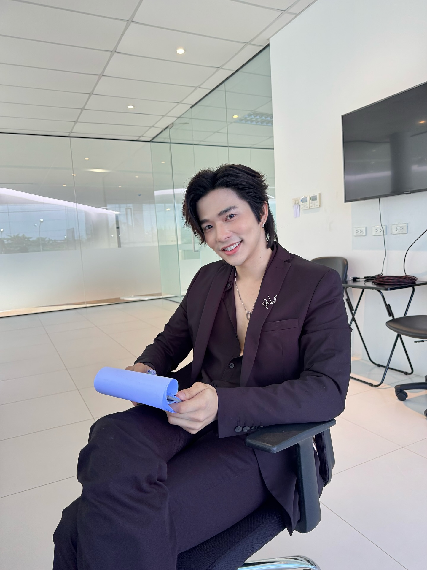 ลี - ฐานัฐพ์ โล่ห์คุณสมบัติ